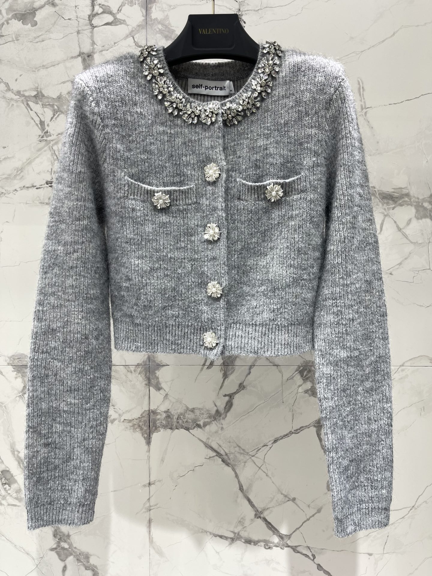 self-portrait Women 𝘀𝗲𝗹𝗳-𝗽𝗼𝗿𝘁𝗿𝗮𝗶* sp Autumn and winter New light gray diamond-embellished plush knitted suit — photo 2