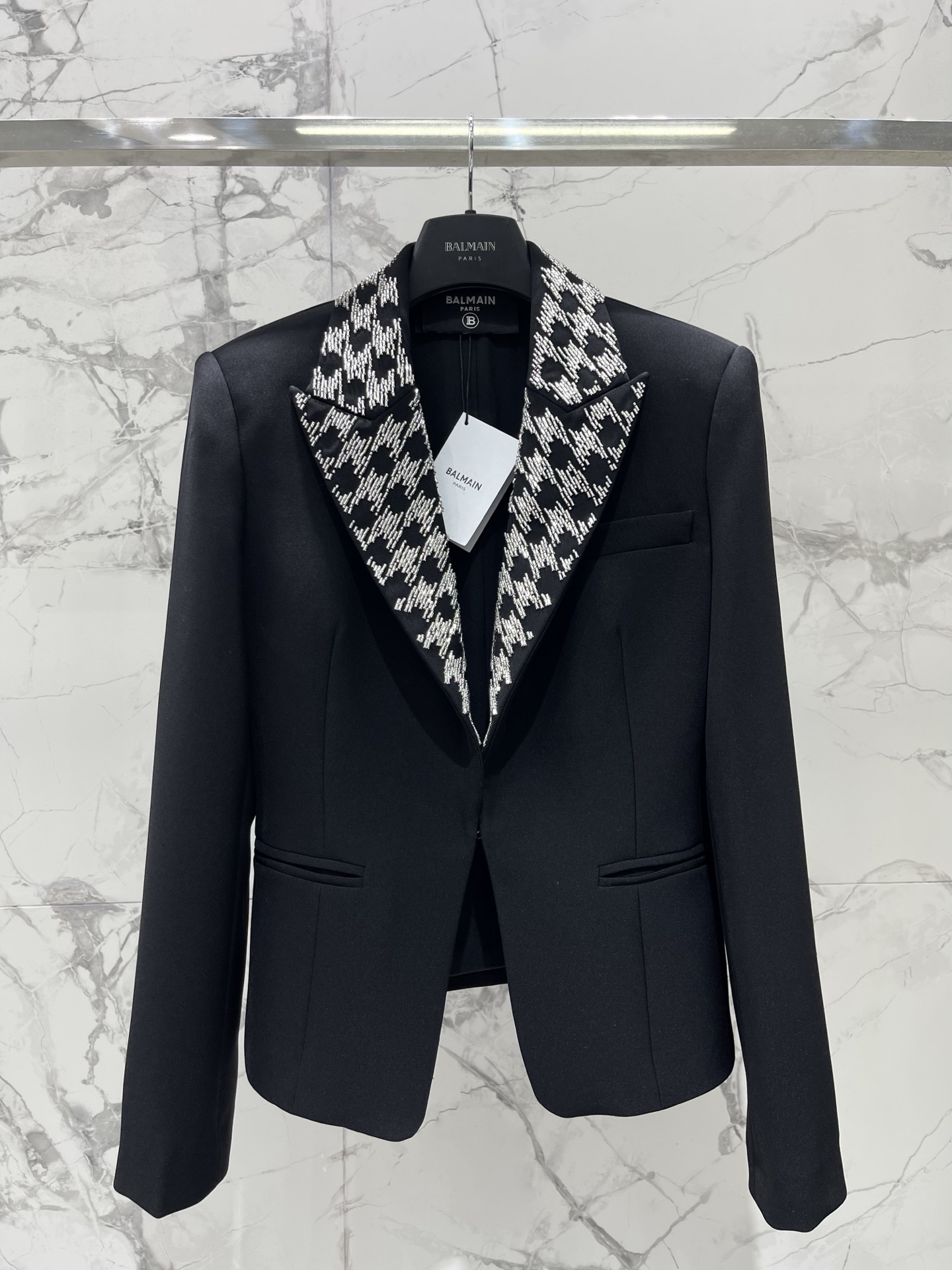 _deh9sswqx5a3Hj8vYDEKRkXKprAP8bn5ylRMGXw