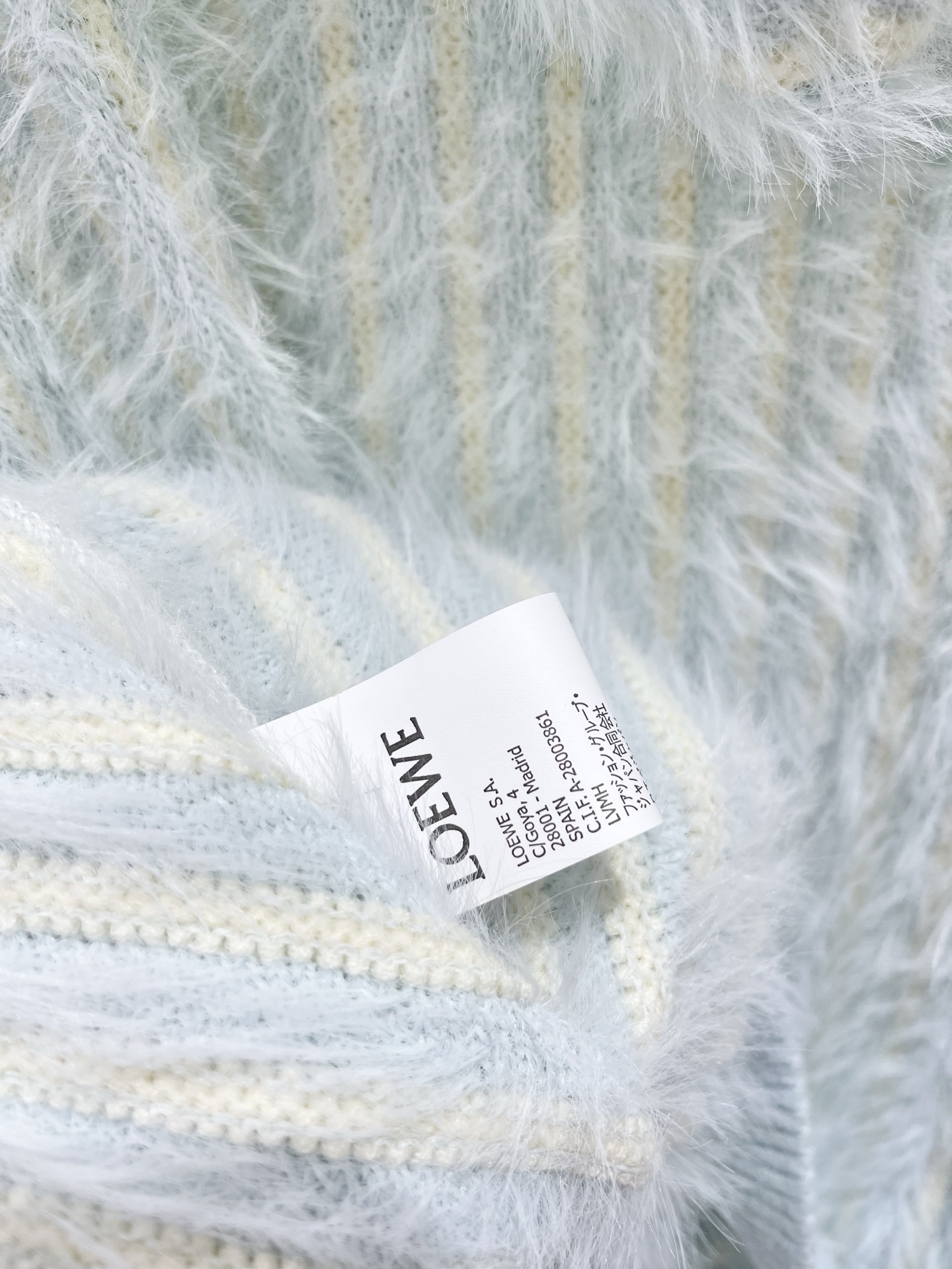LOEWE Women 𝗟𝗢𝗘𝗪𝗘* Loewe New embroidered imitation mink knitted hooded cardigan — photo 7