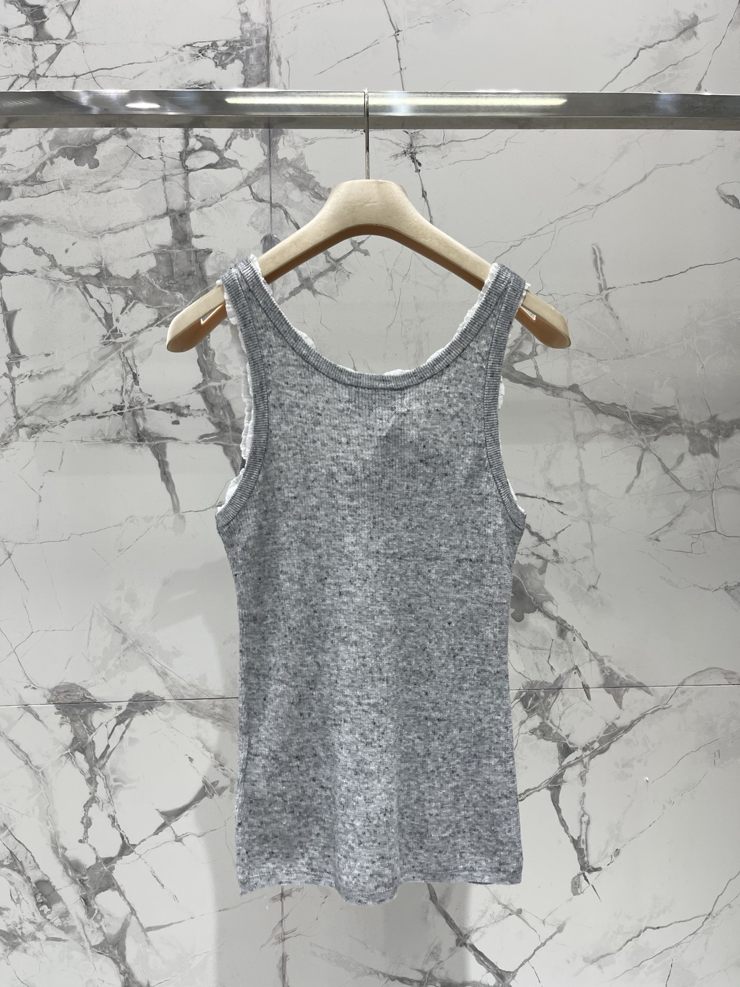 Miumiu Women 𝗠𝗜𝗨𝗠𝗜𝗨* Miu Miu early spring New lace girly age-reducing knitted vest — photo 8
