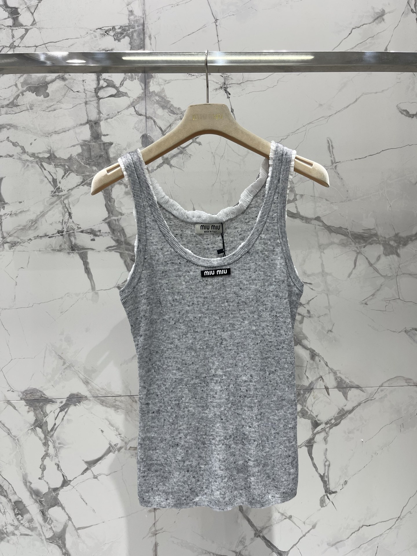 Miumiu Women 𝗠𝗜𝗨𝗠𝗜𝗨* Miu Miu early spring New lace girly age-reducing knitted vest