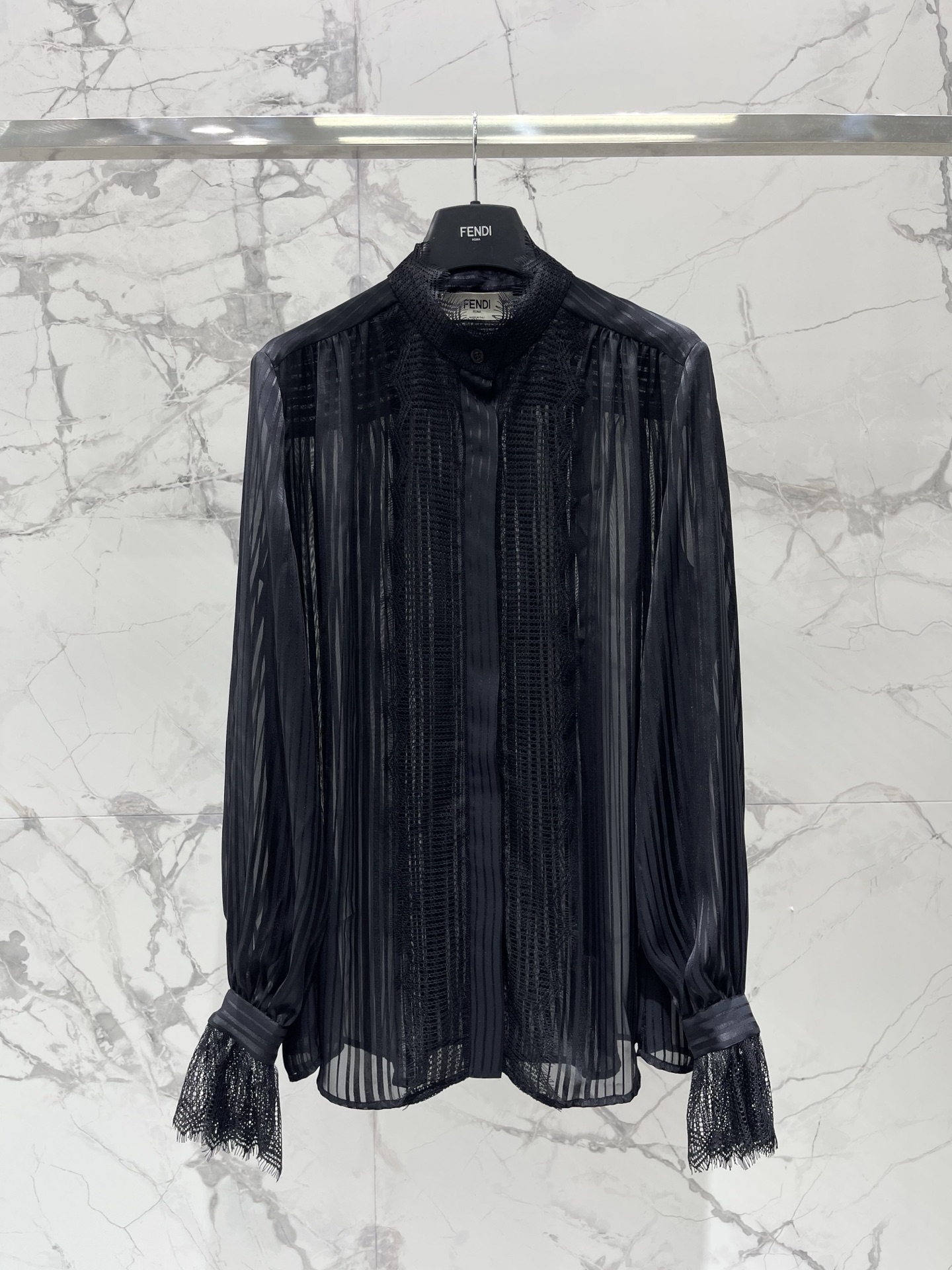 NO:829365,* Fenjia's 2026 spring new ice silk vertical striped lace shirt, three-dimensional lace printed shirt, advanced method, the whole piece has no hem, customized western style, code number SML, Fendi-clothing, fendi, fendi, shirts,19860909* 芬家2026春款新款冰丝竖条蕾丝衬衣 立体蕾丝印花衬衫 高级做法 整件无止口 定制洋气 码数SML,芬迪-服装,fendi,fendi,shirts,,Women's clothing