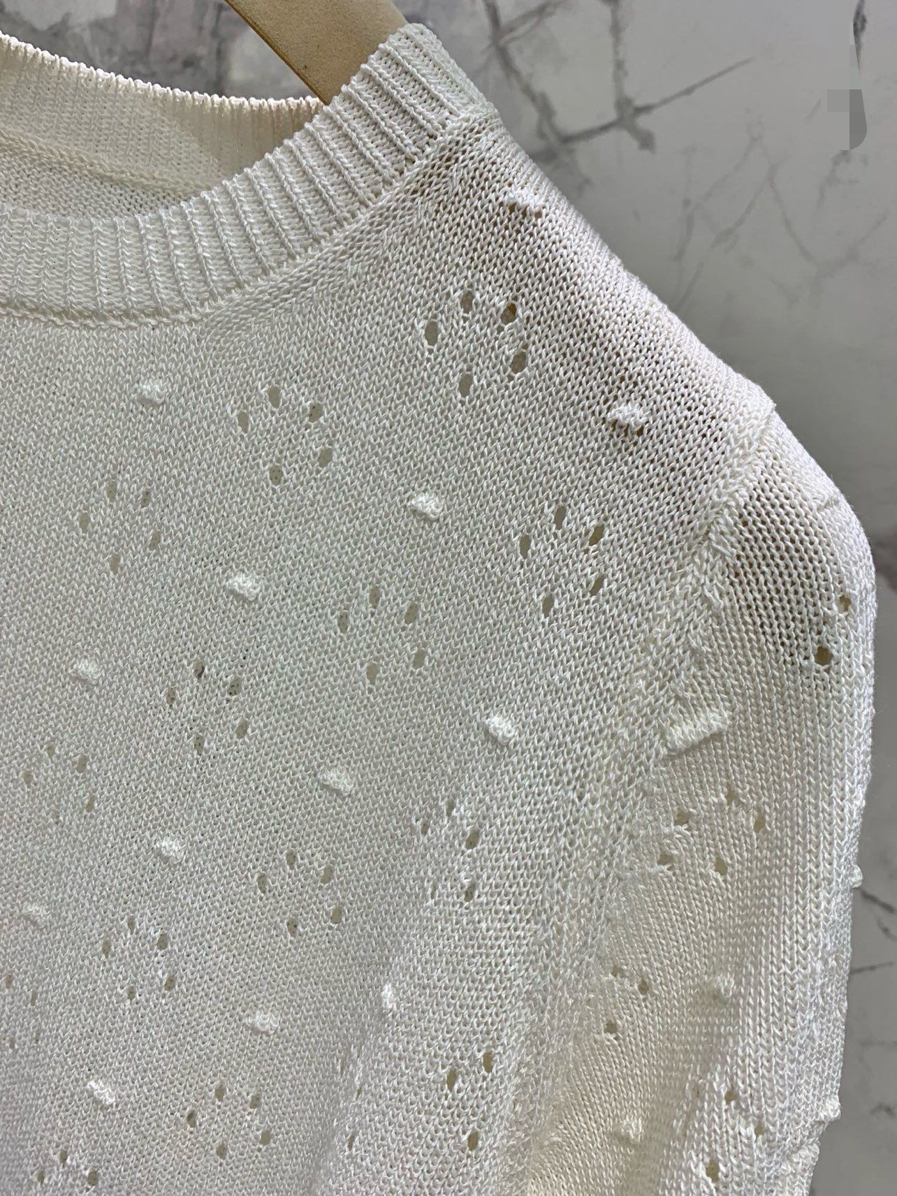 Вязаный джемпер с коротким рукавом и ажурной фактурой Miu Miu