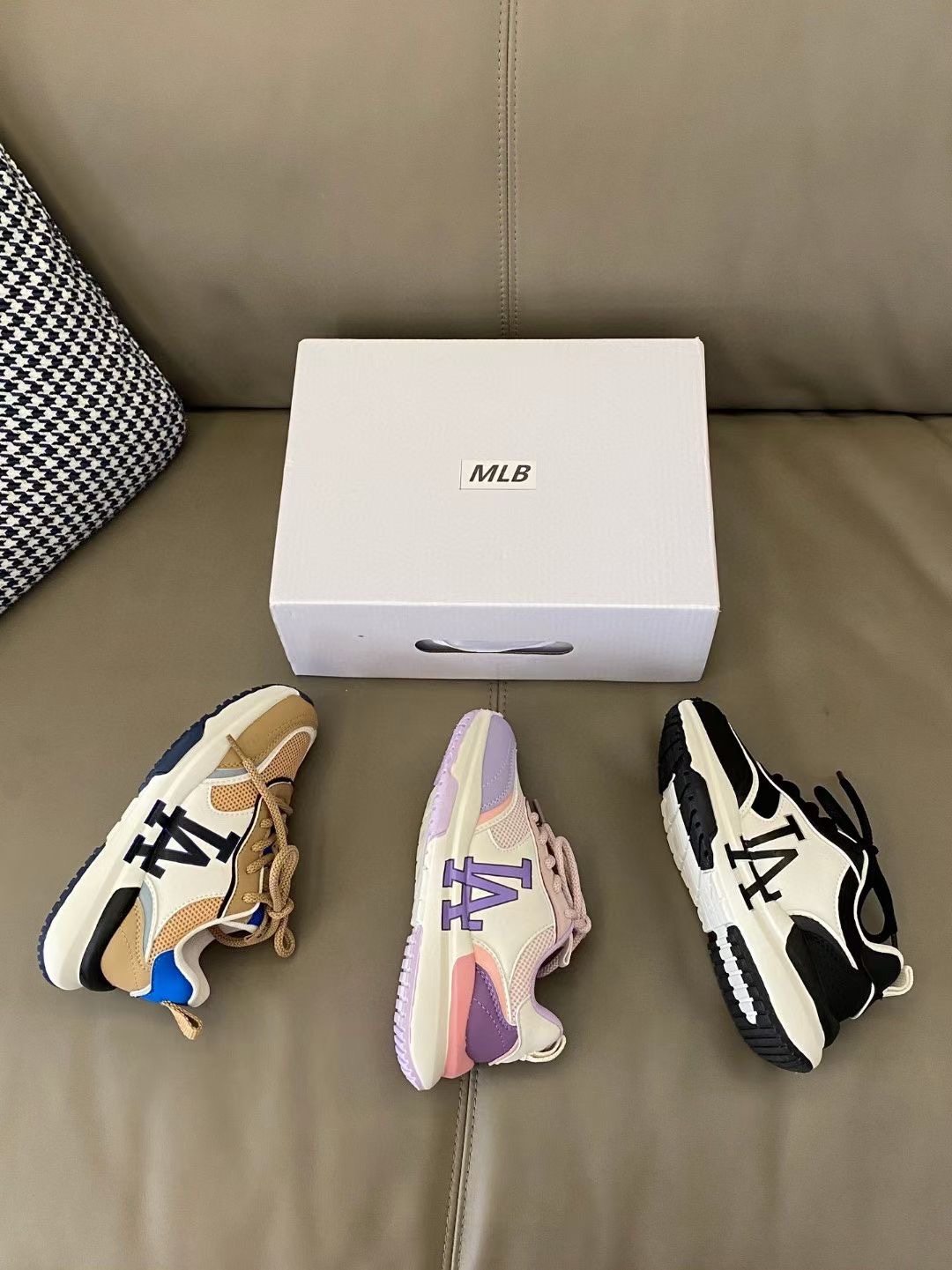 图片[8]-MLB 老爹鞋简约大方，让人一眼就爱上😍鞋面透气网料材质，清爽透气💨系带+内侧魔术贴方便穿脱👻橡胶大底防滑耐磨🤗-选品中心