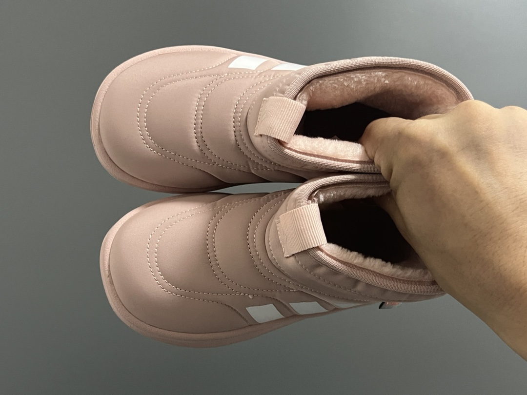 AD冬新款adipuff中帮儿童面包棉鞋28-37码 内里加绒，保暖又舒适❄️ 舒适面料，柔软又不失时尚🆒 耐磨防滑大底，脚感不言而喻✔️-选品中心