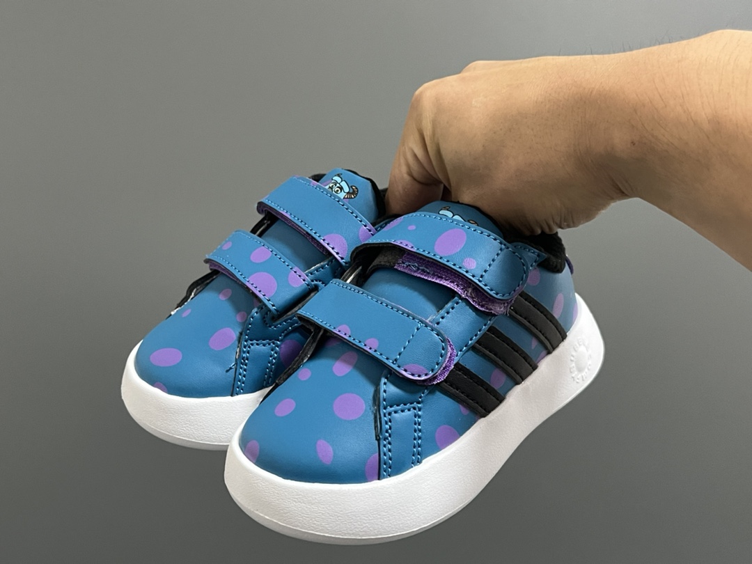 图片[2]-AD迪斯尼联名魔术贴加绒童鞋22-27码 加绒内里，保暖又舒适❄️优质皮料，质感满满💯 双魔术贴设计，穿脱方便✌🏻超轻云朵大底，脚感超舒适☁️-选品中心