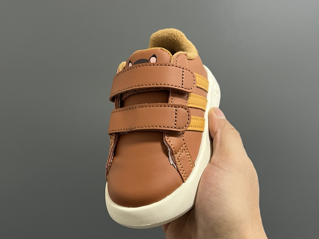 图片[3]-AD迪斯尼联名魔术贴加绒童鞋22-27码 加绒内里，保暖又舒适❄️优质皮料，质感满满💯 双魔术贴设计，穿脱方便✌🏻超轻云朵大底，脚感超舒适☁️-选品中心