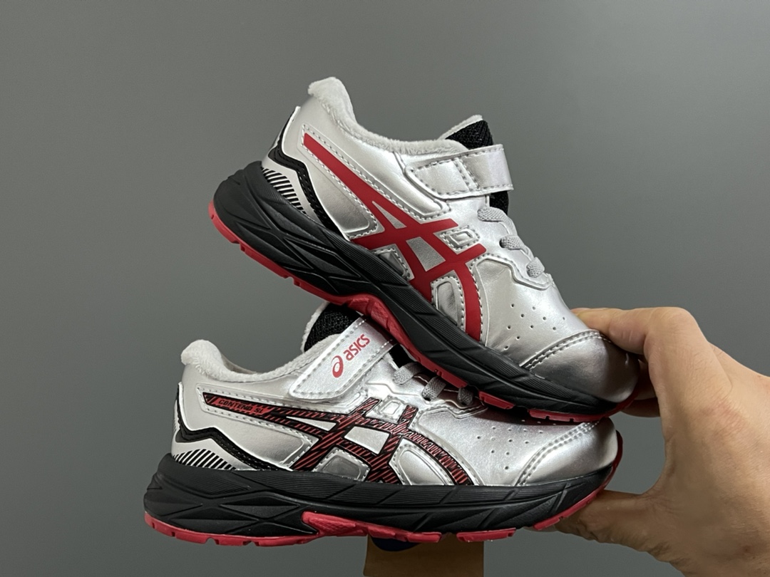 图片[8]-加绒YSS 秋冬新款魔术贴儿童运动鞋 尺码：22-37码 加绒加厚款❄️保暖又舒适☁️ 优质皮料，质感满满💯 橡胶耐磨防滑大底，脚感超赞👍🏻 魔术贴设计，穿脱超方便✌🏻-选品中心