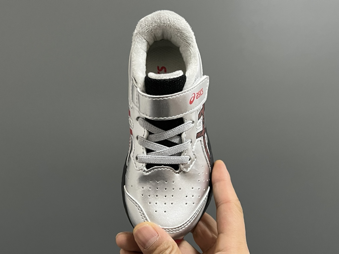 图片[7]-加绒YSS 秋冬新款魔术贴儿童运动鞋 尺码：22-37码 加绒加厚款❄️保暖又舒适☁️ 优质皮料，质感满满💯 橡胶耐磨防滑大底，脚感超赞👍🏻 魔术贴设计，穿脱超方便✌🏻-选品中心