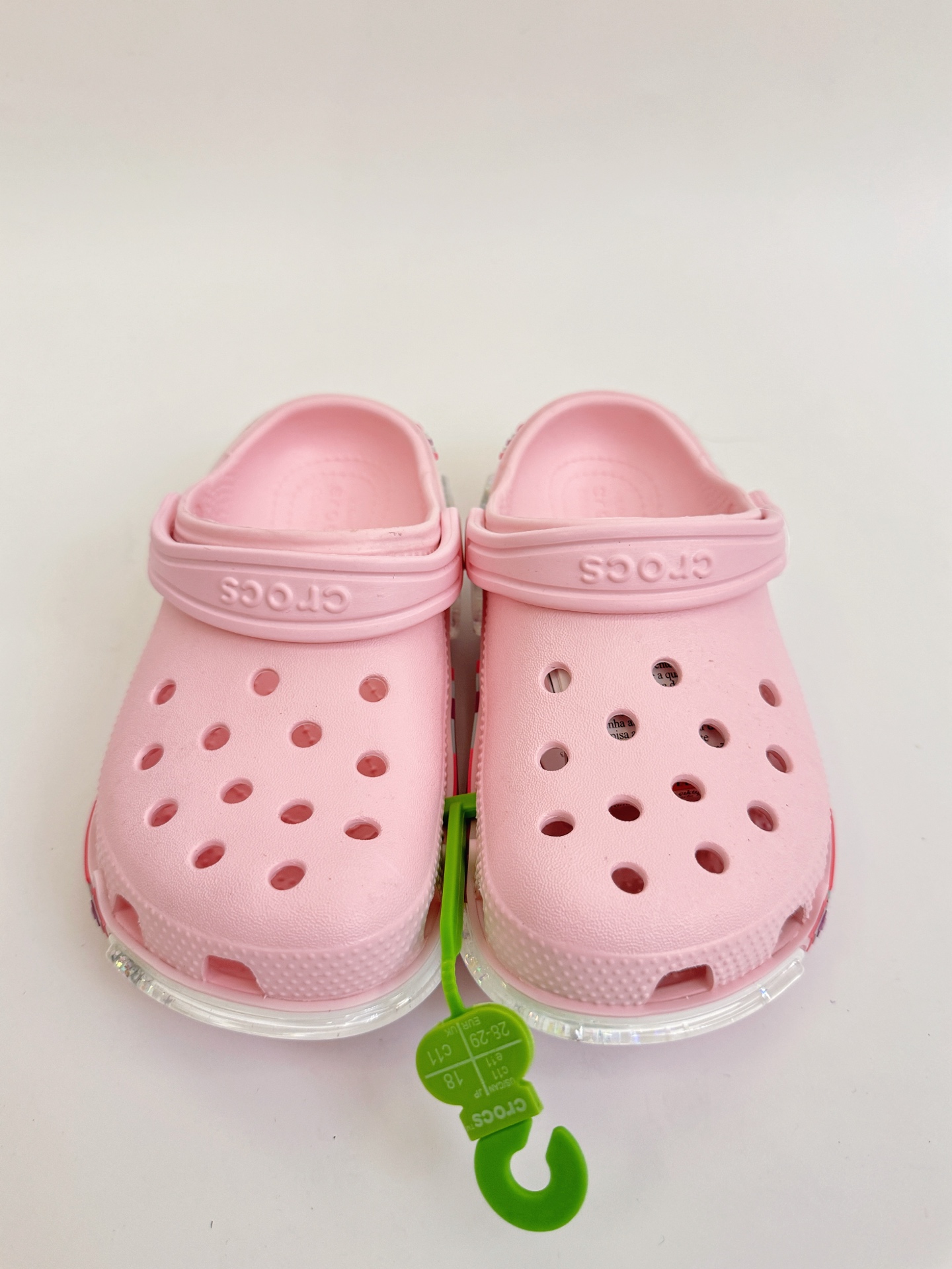 @130 Tallas 25-37, color exclusivo para niñas. Lentejuelas Quicksand ~ Crocs Se envían los clásicos zapatos de playa ro…