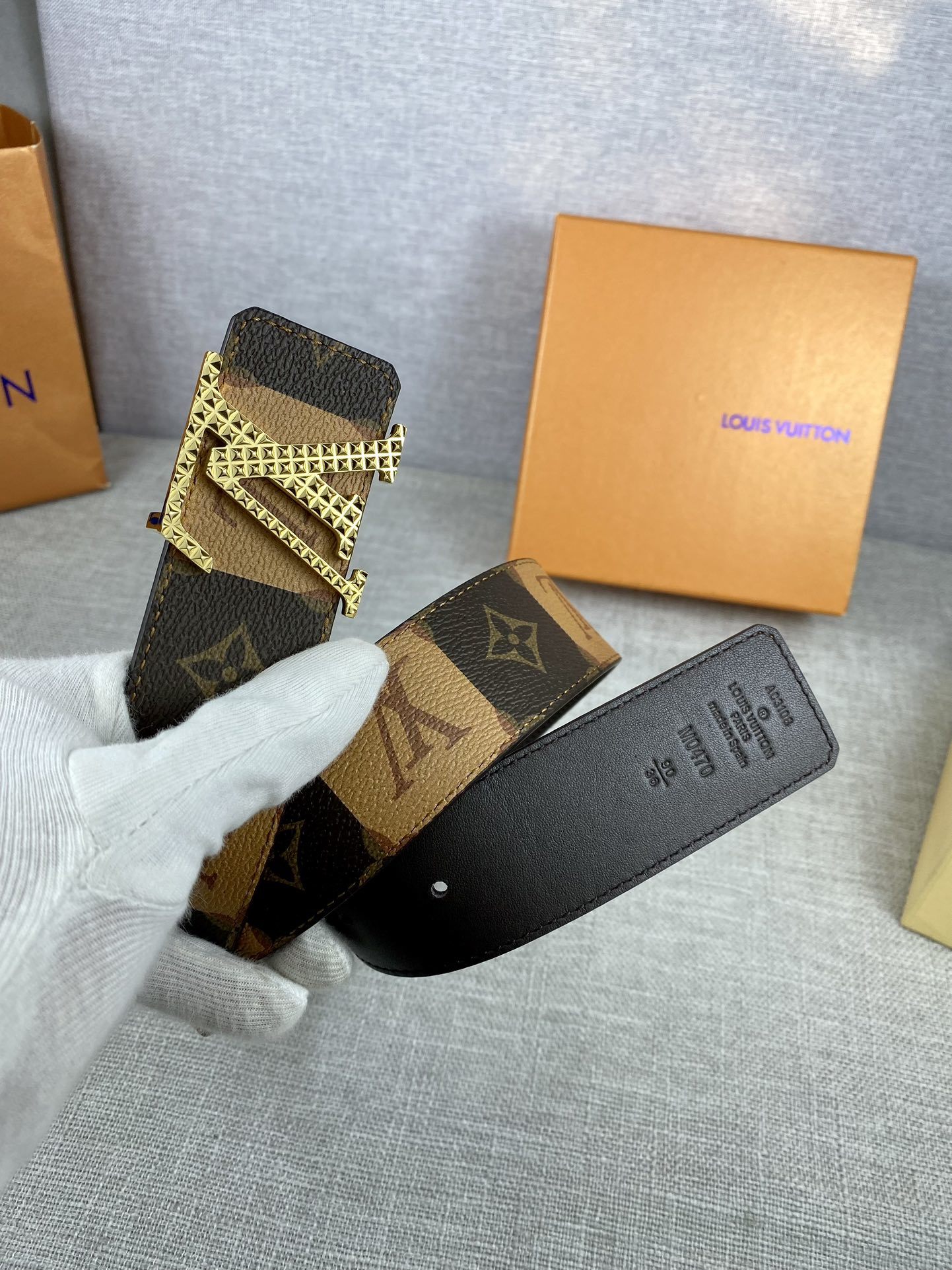路易威登男装艺术总监VirgilAbloh与Nigo再度携手令LVPyramideStripes40毫米