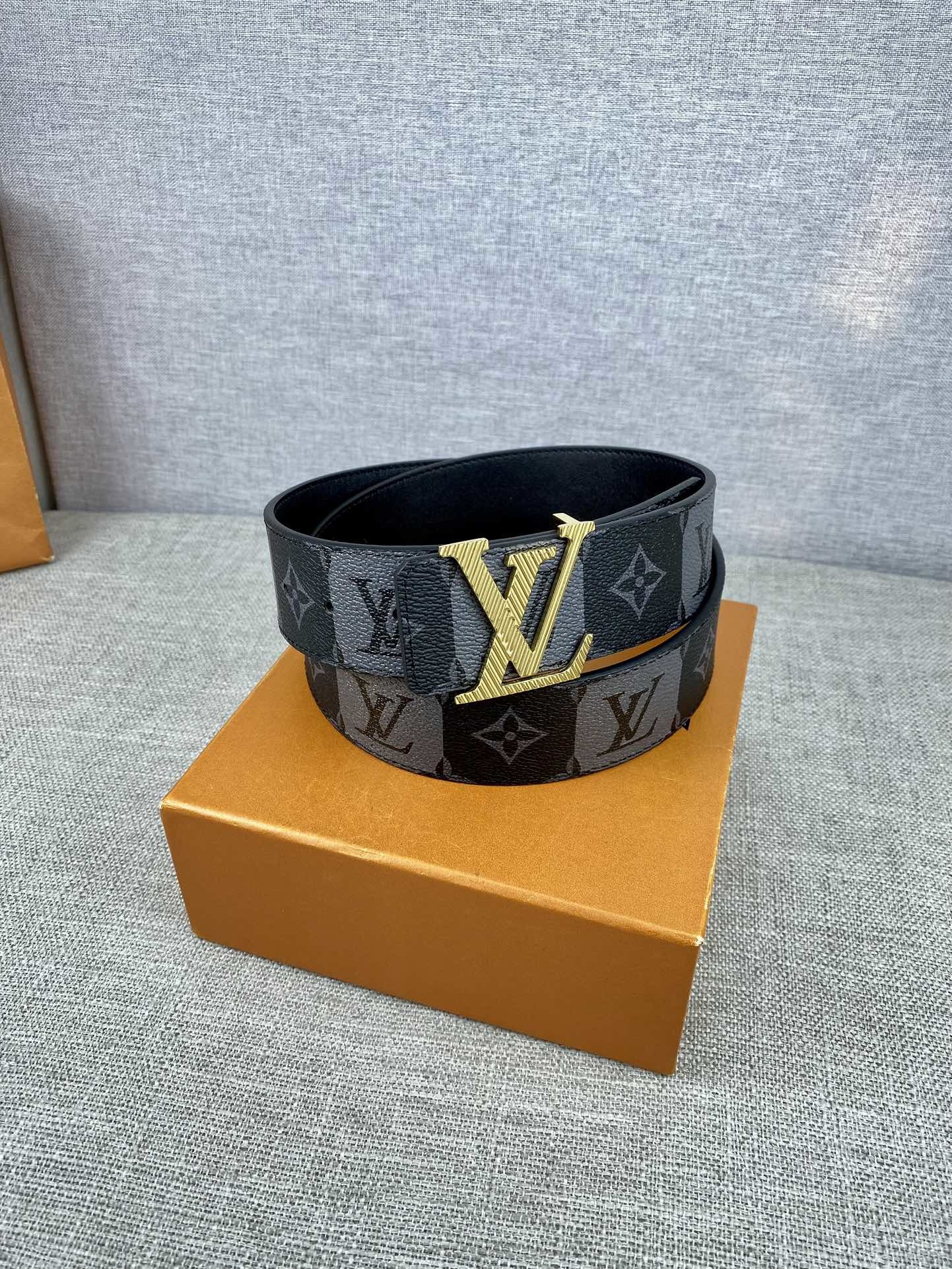 路易威登男装艺术总监VirgilAbloh与Nigo再度携手令LVPyramideStripes40毫米