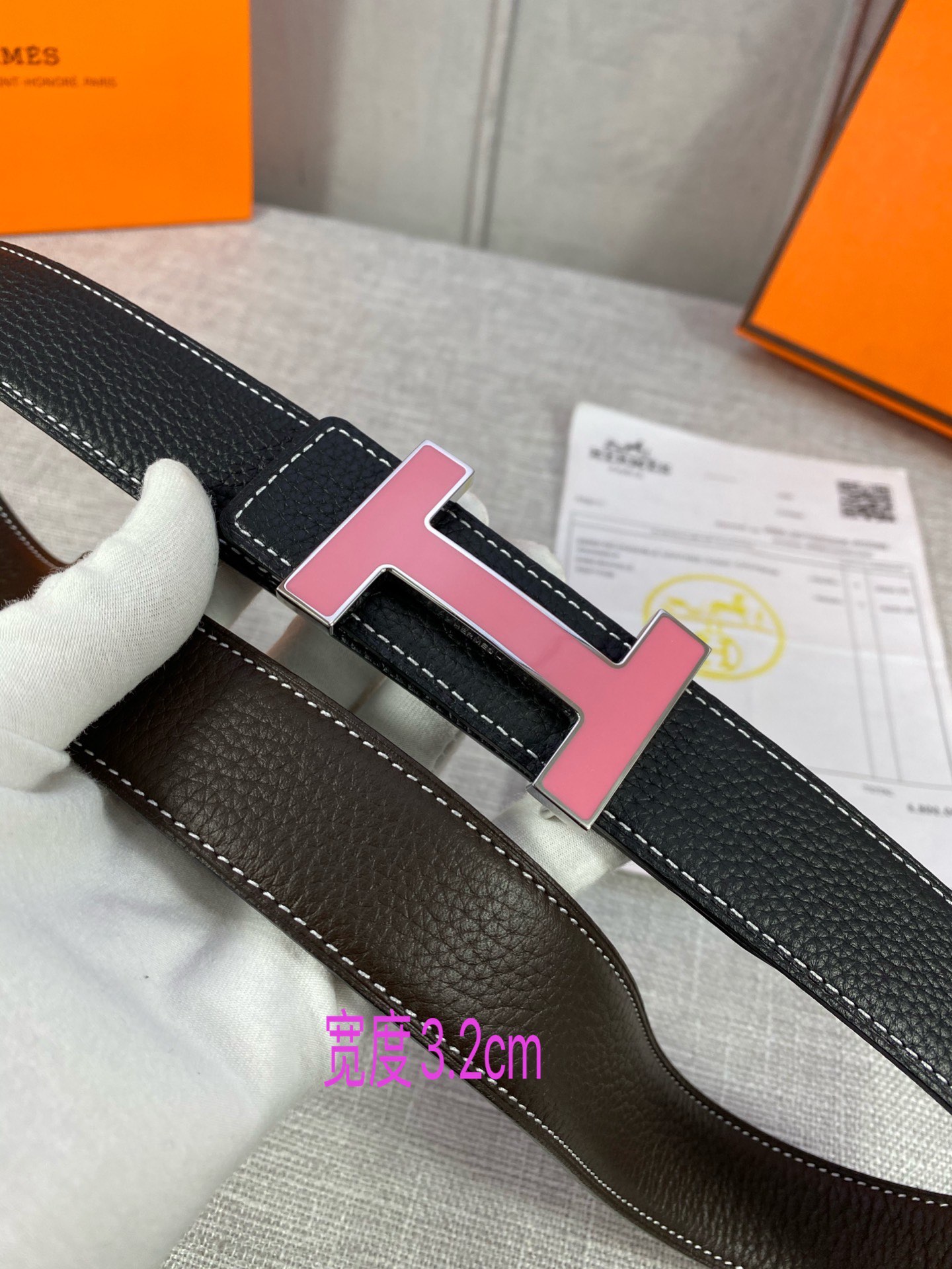 专柜同步Hermes爱马仕专柜同款3.2cm宽带身采用进口头层Togo牛皮boxer牛皮衬里配以珐琅精品