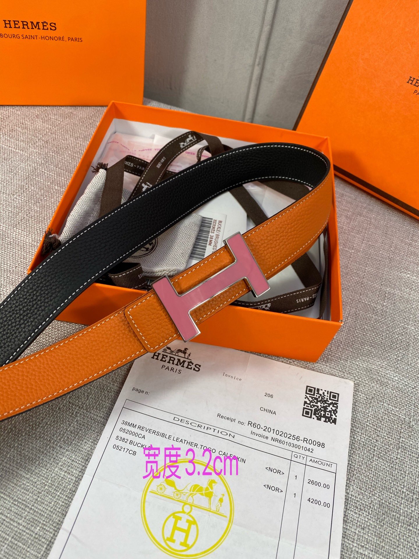 专柜同步Hermes爱马仕专柜同款3.2cm宽带身采用进口头层Togo牛皮boxer牛皮衬里配以珐琅精品