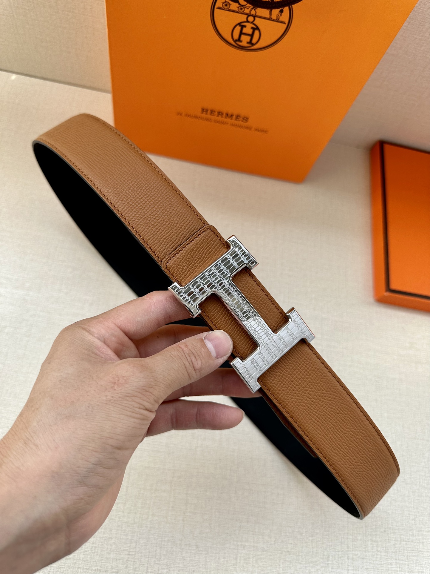 爱马仕Hermes男士腰带进口手掌小牛皮本线精钢精品五金双面可用宽3.8cm
