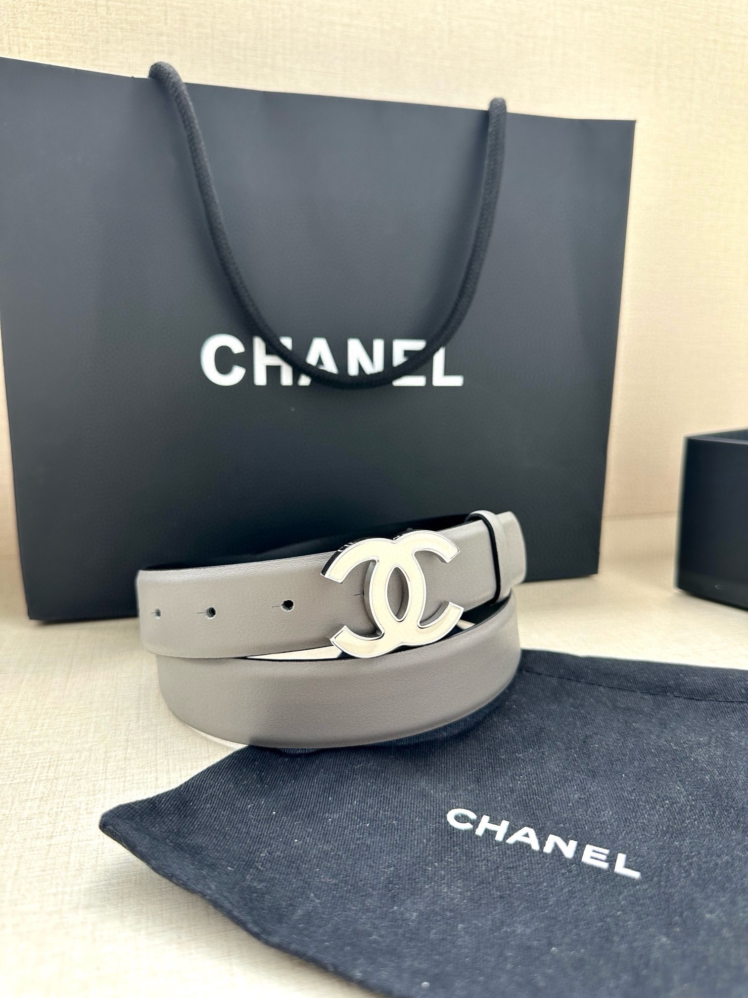 宽度3.0cmChanel香奈儿进口柔软小牛皮纹路清晰五金配件金银色/金属磨胶钢扣