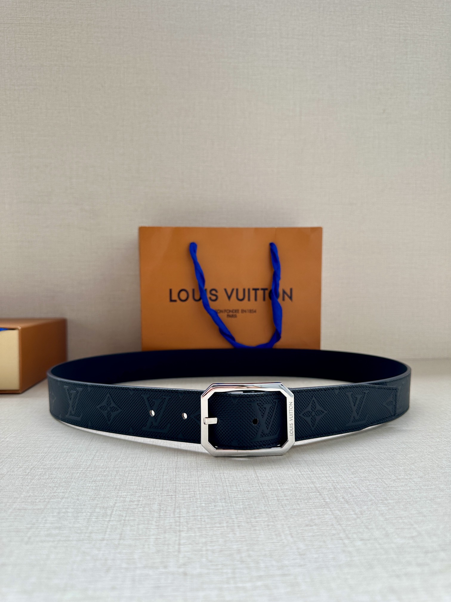 Original. The 3.4 width Vendome embossed belt features smooth leather with clean lines, exuding a steady business style…