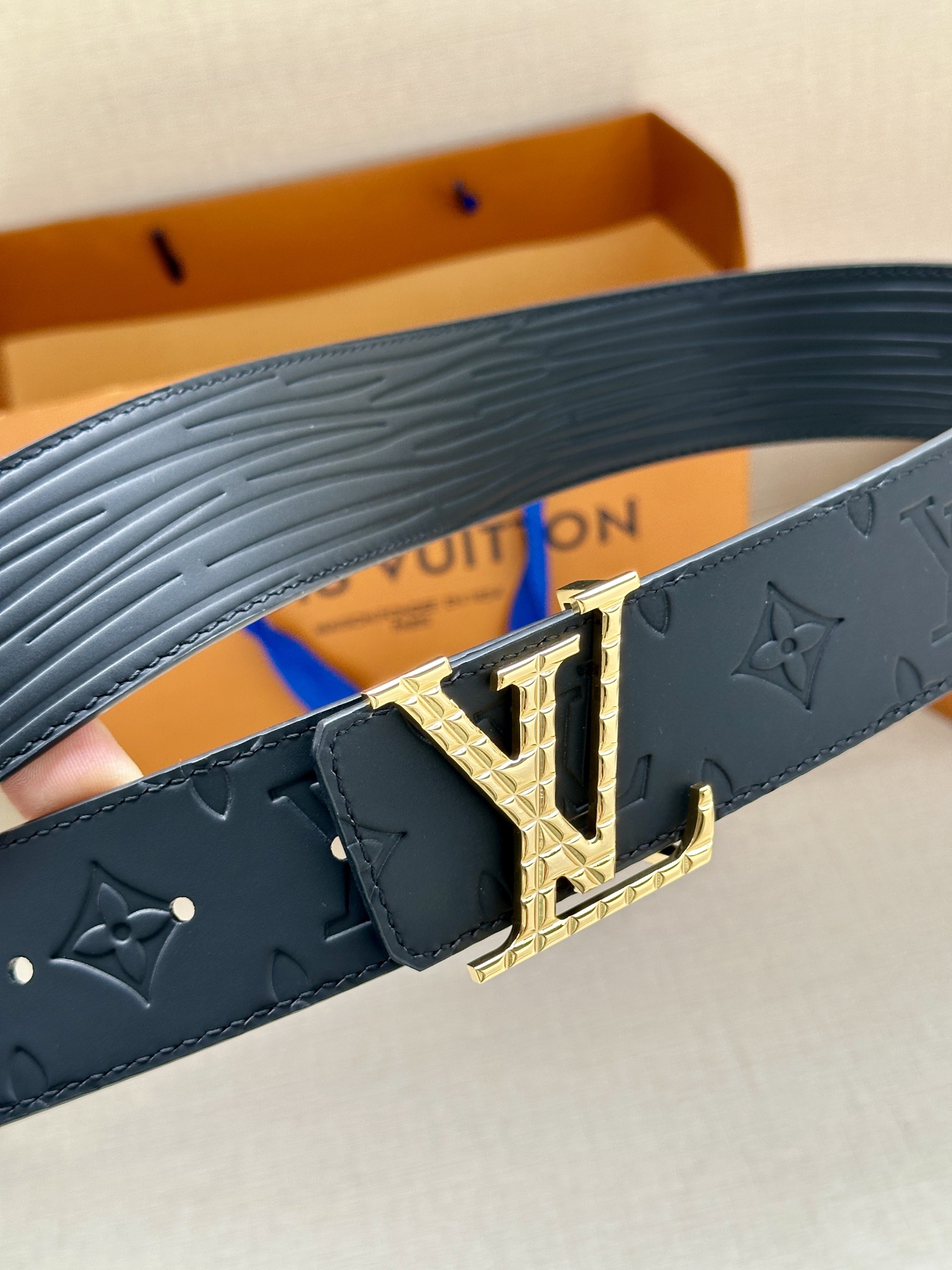 Louis Vuitton Haute Couture Luxury Atelier Designer Belt Tie Accessories 2
