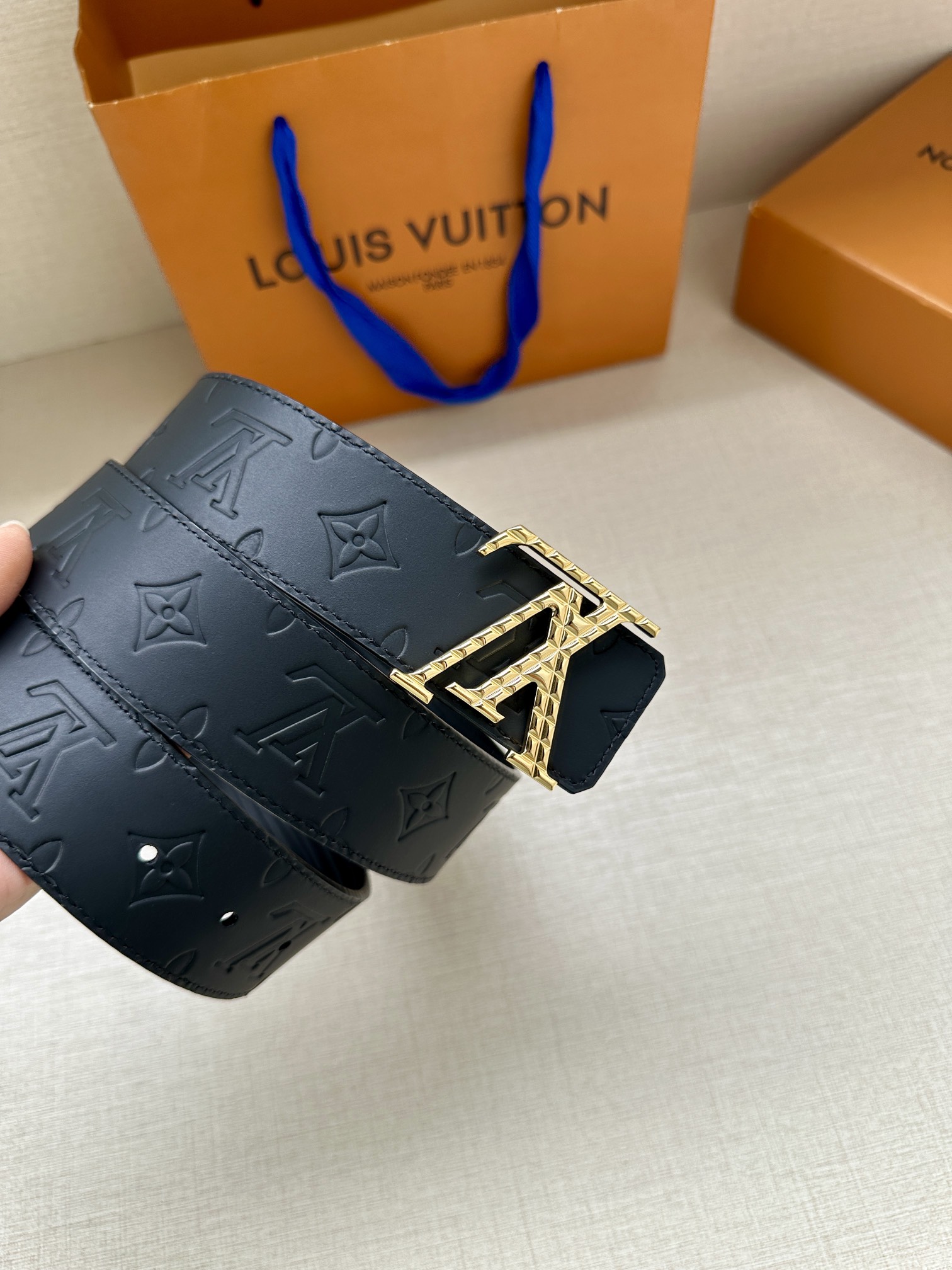 Louis Vuitton Haute Couture Luxury Atelier Designer Belt Tie Accessories 3