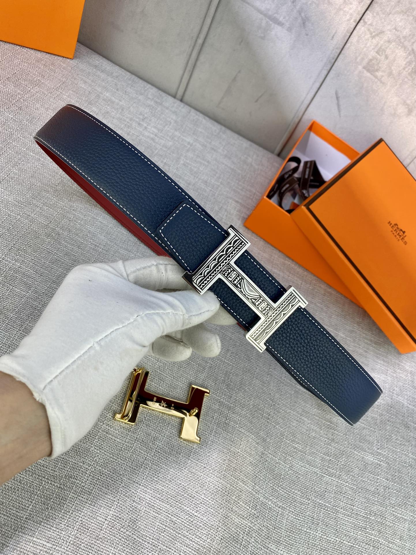 Hermes-HBELTBUCKLE&REVERSIBLELEATHERSTRAMM爱马仕专柜同步进口双