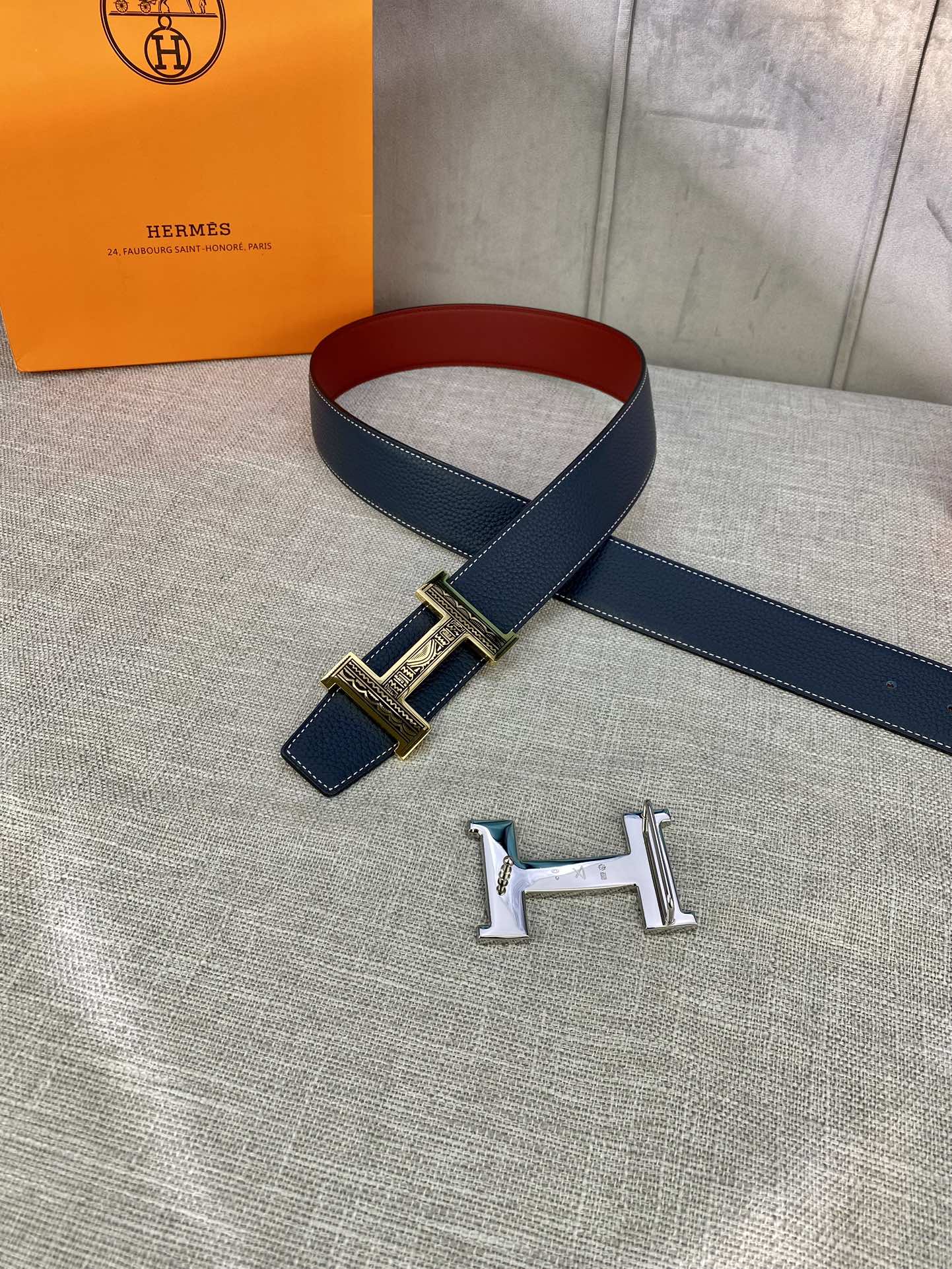 Hermes-HBELTBUCKLE&REVERSIBLELEATHERSTRAMM爱马仕专柜同步进口双