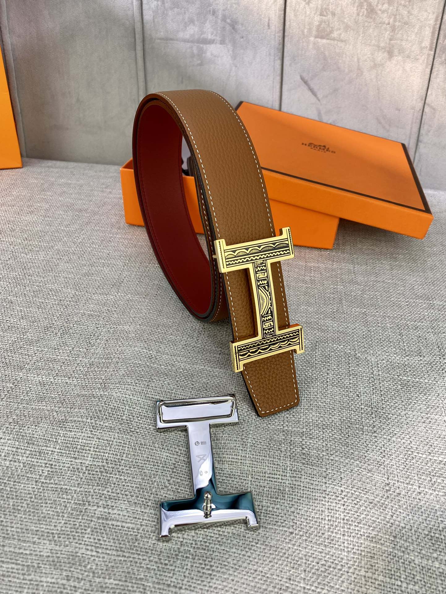 Hermes-HBELTBUCKLE&REVERSIBLELEATHERSTRAMM爱马仕专柜同步进口双