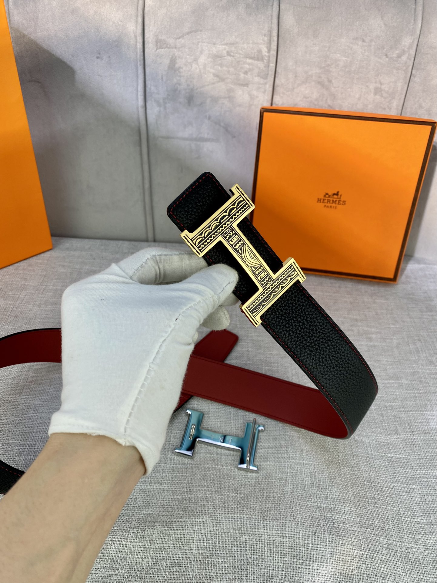 Hermes-HBELTBUCKLE&REVERSIBLELEATHERSTRAMM爱马仕专柜同步进口双