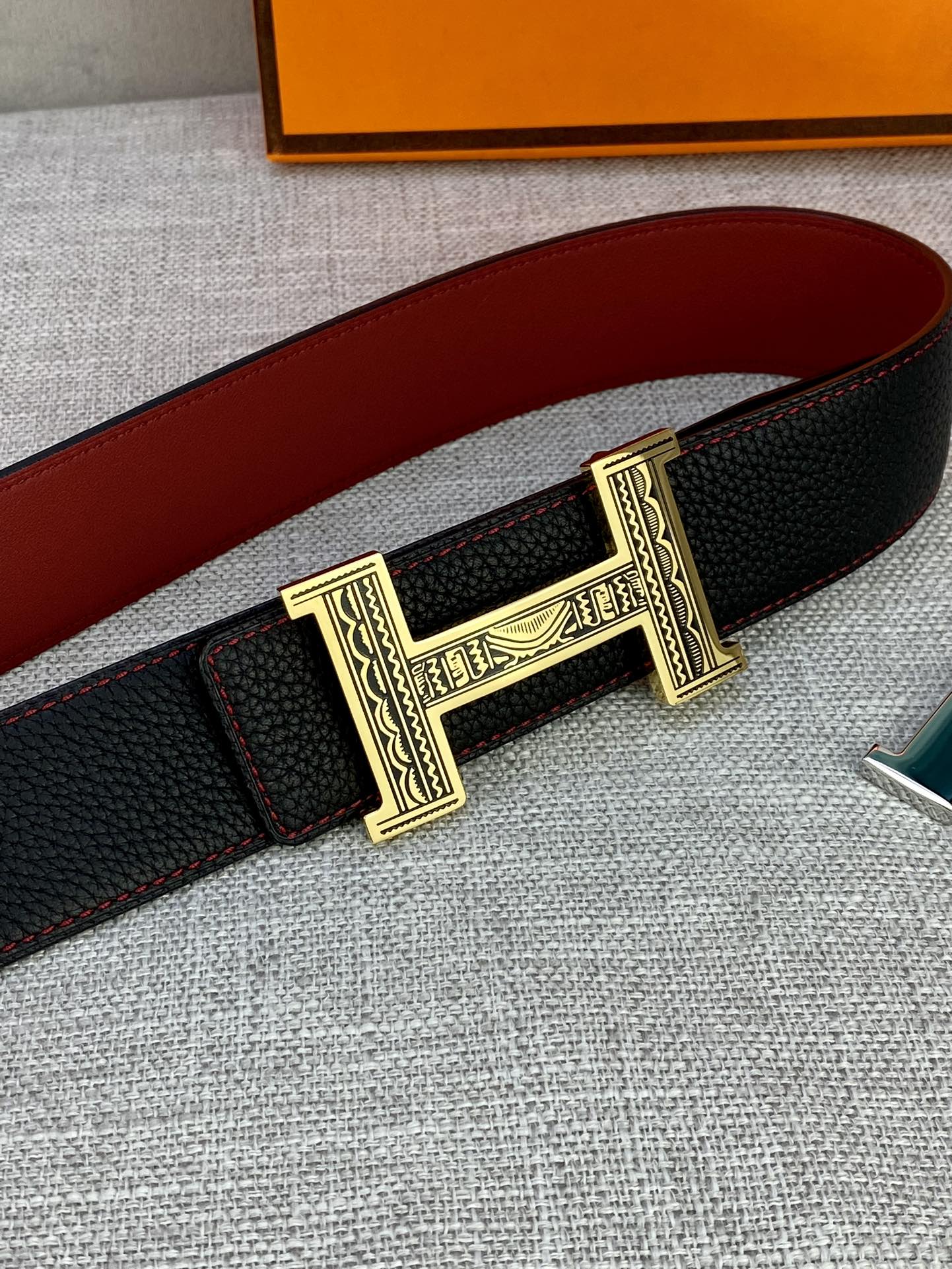 Hermes-HBELTBUCKLE&REVERSIBLELEATHERSTRAMM爱马仕专柜同步进口双