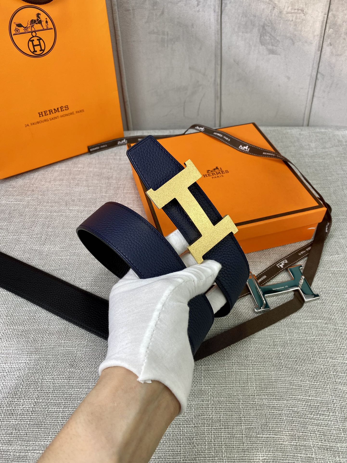 Hermes-3.8宽爱马仕专柜同步进epsom双面小牛皮精钢精品五金双面可用