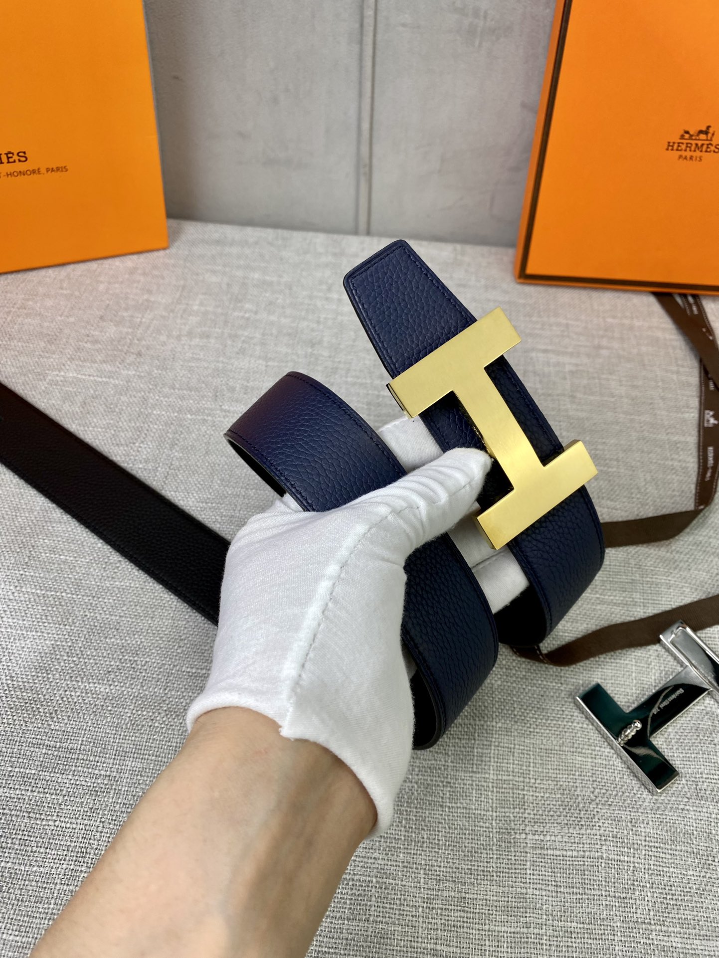 Hermes-3.8宽爱马仕专柜同步进epsom双面小牛皮精钢精品五金双面可用