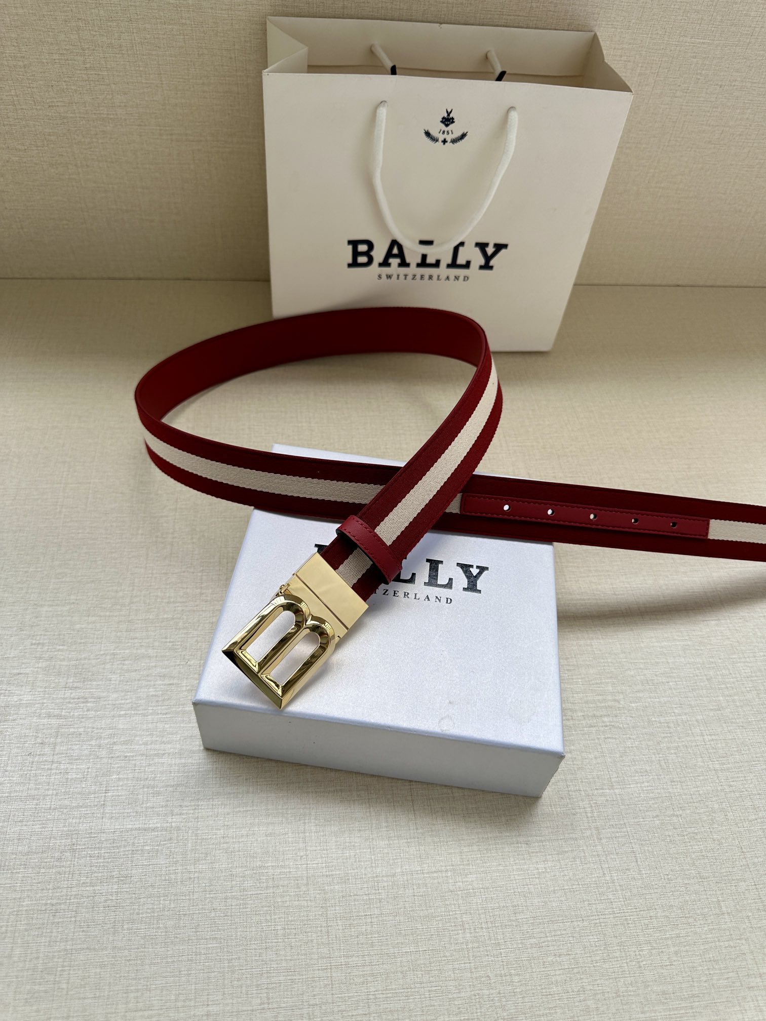 BALLY(巴利) 专柜同款 男士腰带 宽3.4cm 枣红进口牛皮精制而成