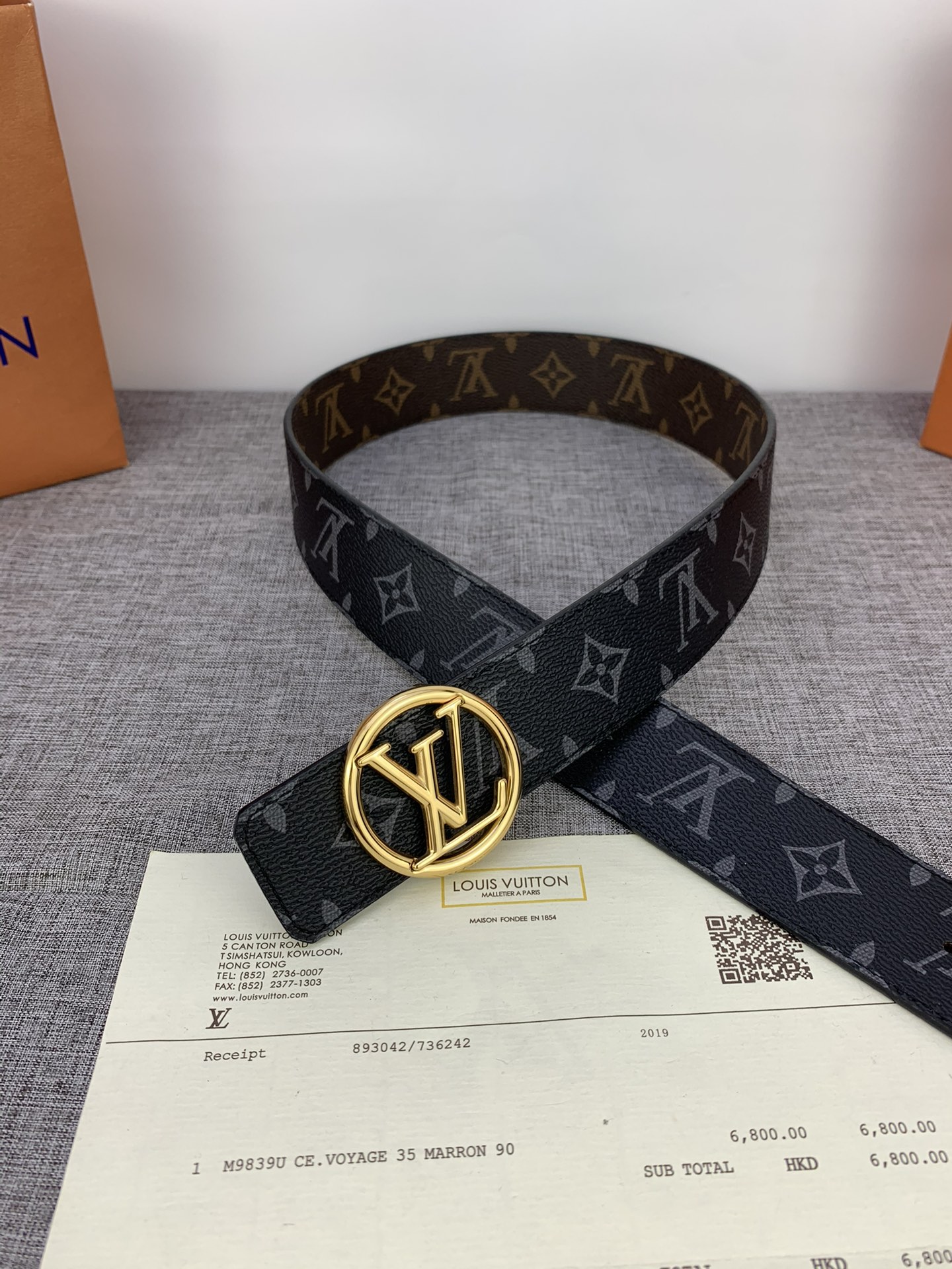 .0宽采用全新MonogramEclipse配色与路易威登皮革品系列相搭配双面设计丰富穿搭易于穿搭以军事