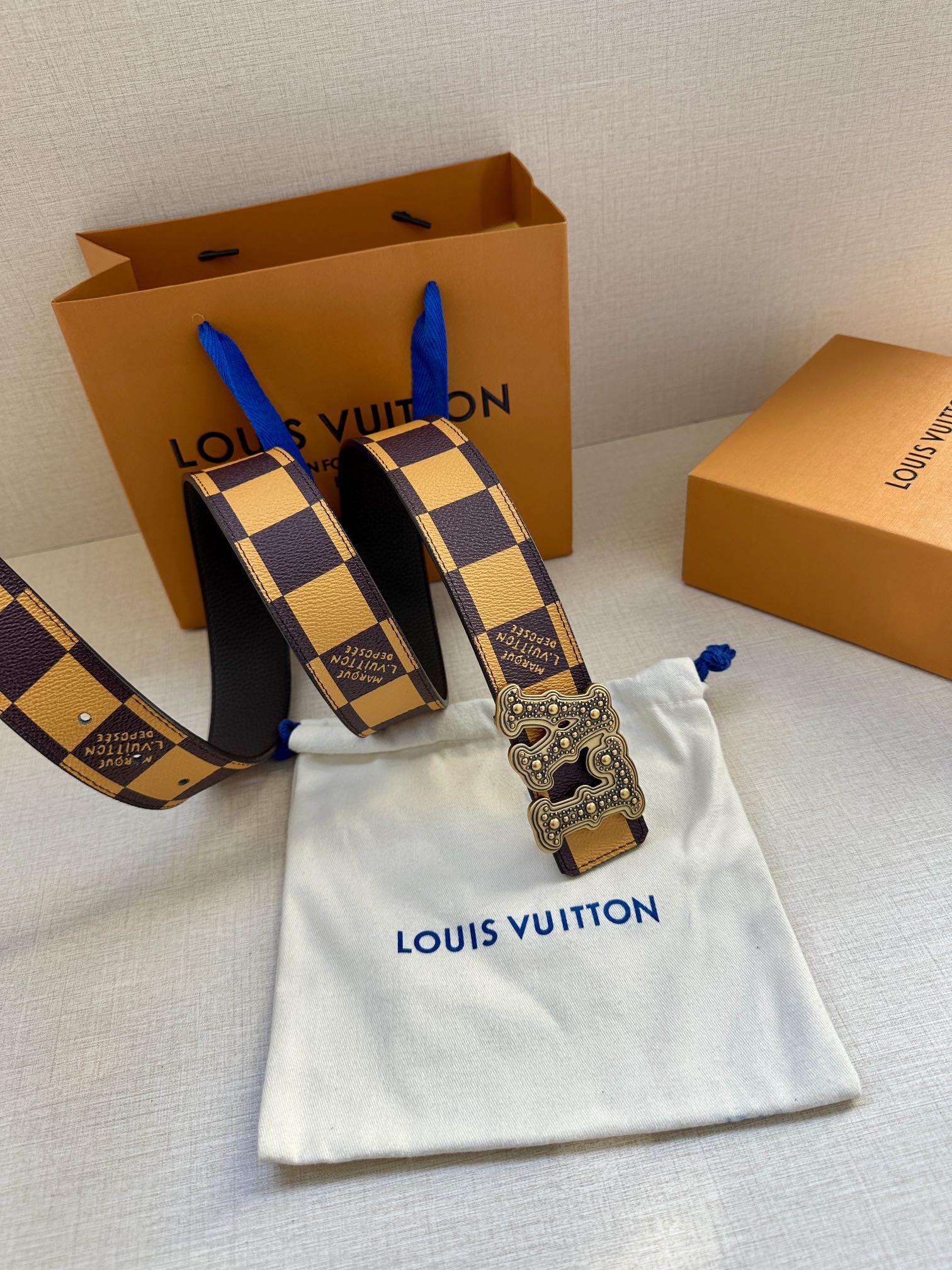 LV Style Leather Men's Belts Men's Belts Men's Belt detail image 8 from source 766550