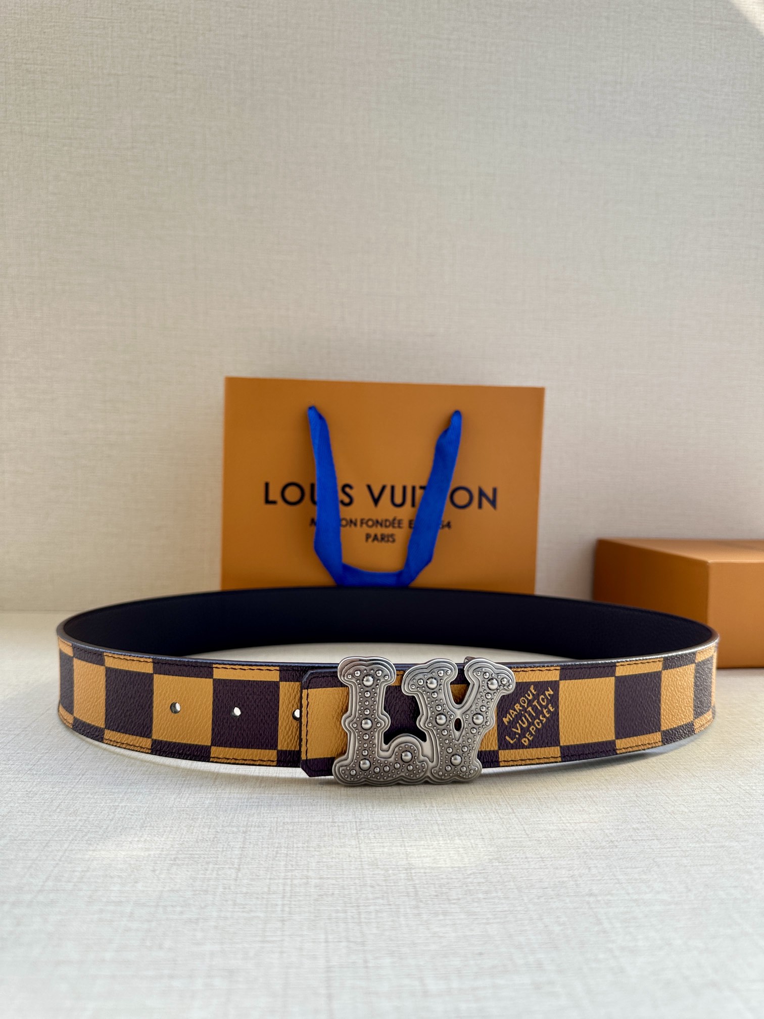 LV Style Leather Men's Belts Lookbook Reference image 1