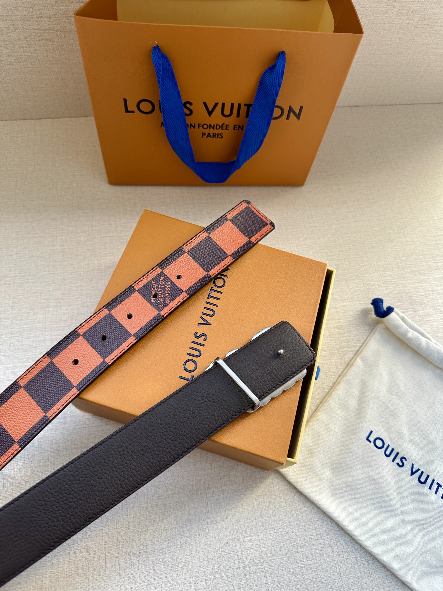 LV Style Leather Men's Belts Men's Belts Men's Belt detail image 7 from source 766551