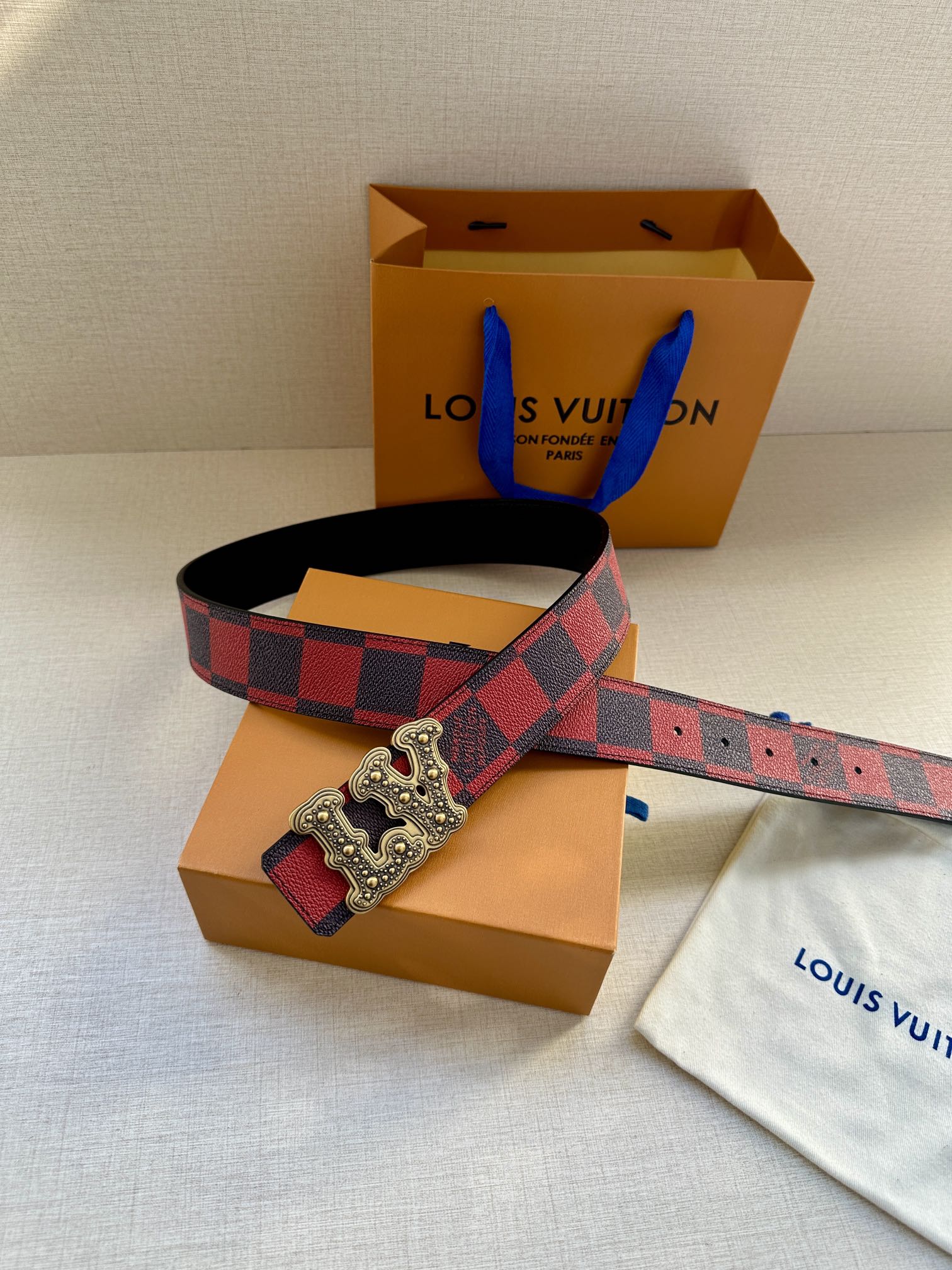 LV Style Leather Men's Belts Men's Belts Men's Belt detail image 7 from source 766552