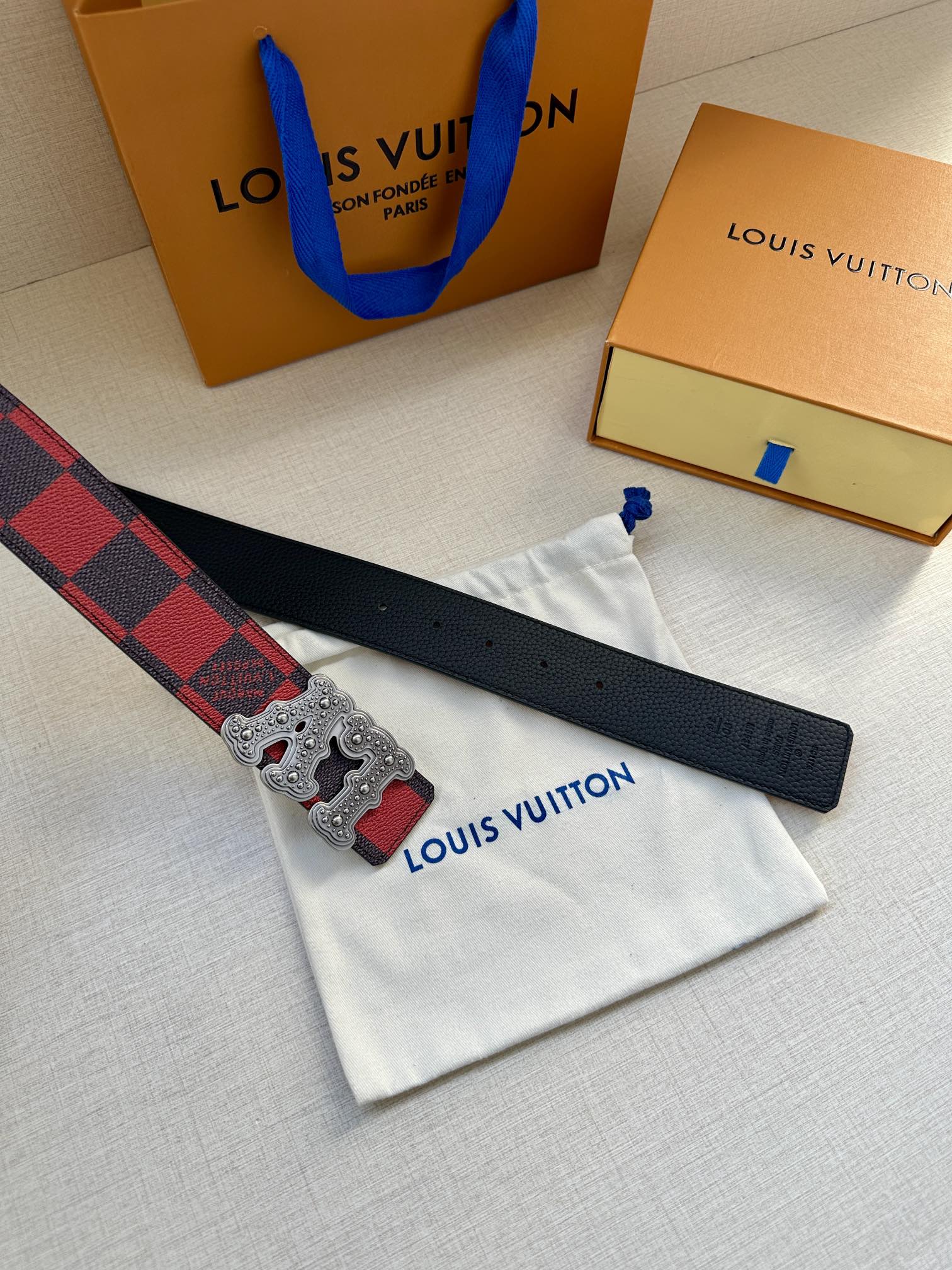 LV Style Leather Men's Belts Men's Belts Men's Belt detail image 4 from source 766552