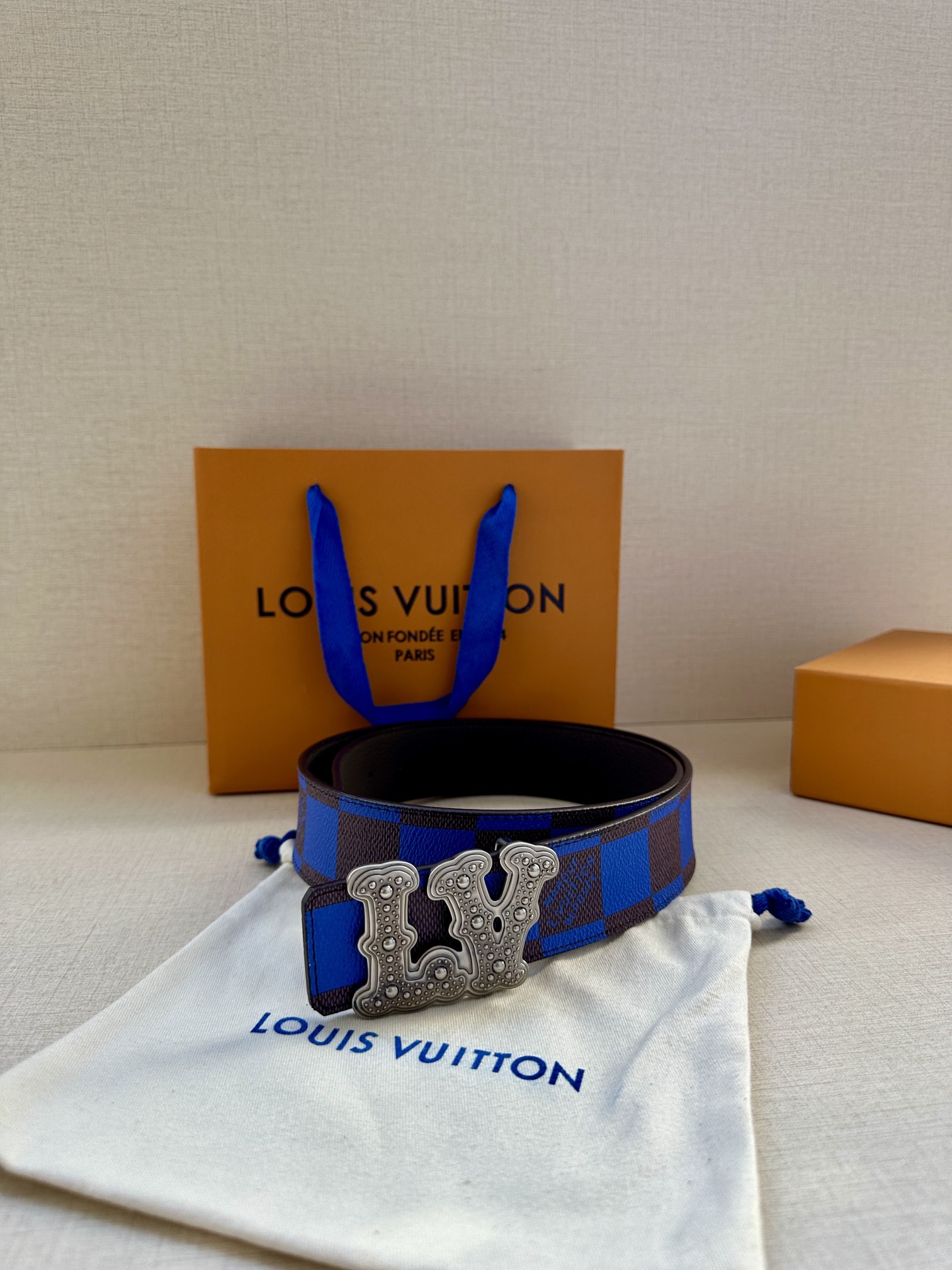LV Style Leather Men's Belts Men's Belts Men's Belt detail image 5 from source 766553