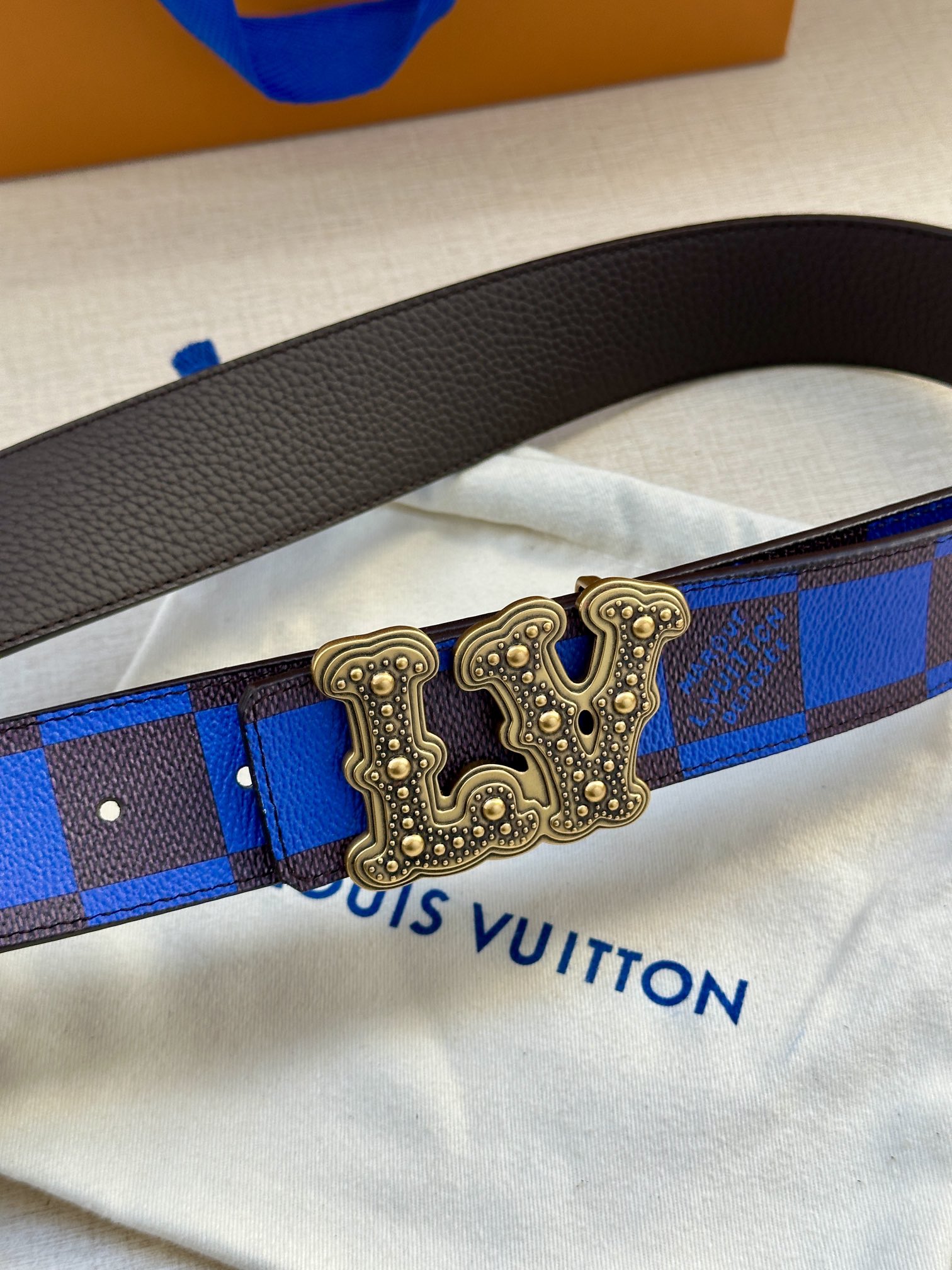 LV Style Leather Men's Belts Lookbook Reference image 2