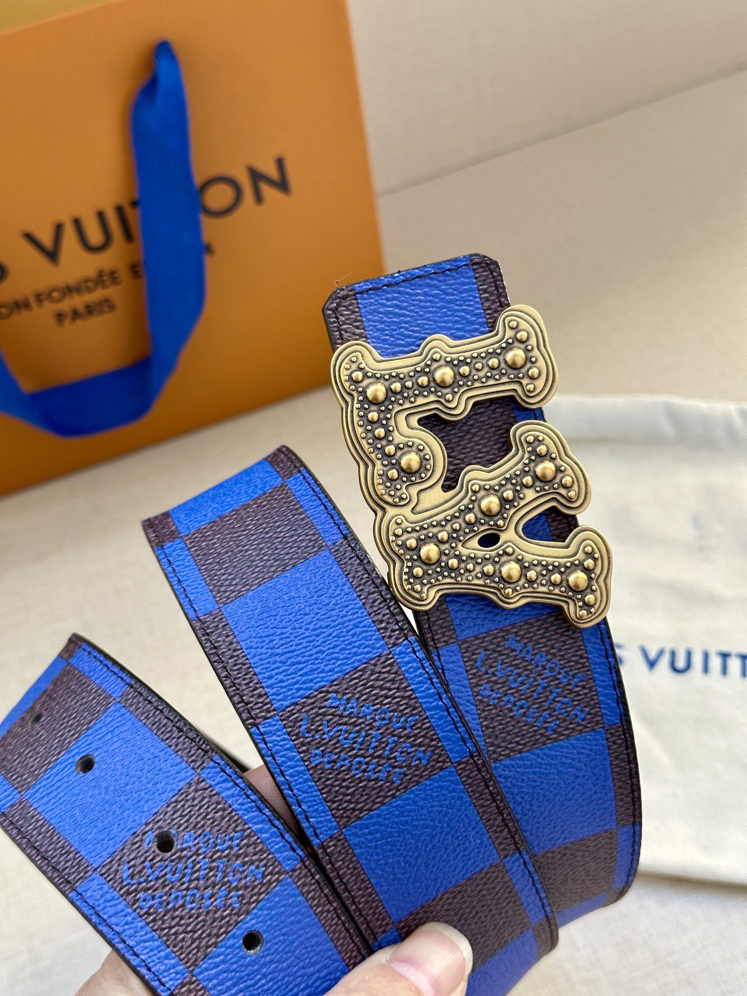 LV Style Leather Men's Belts Men's Belts Men's Belt detail image 4 from source 766553