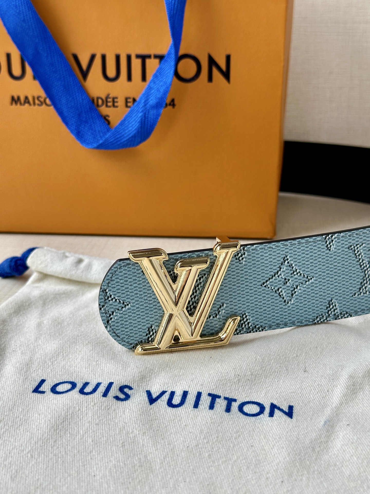  4.0宽 LV Dimension Monogram Héritage 双面腰带拼接素净皮革和 Mon