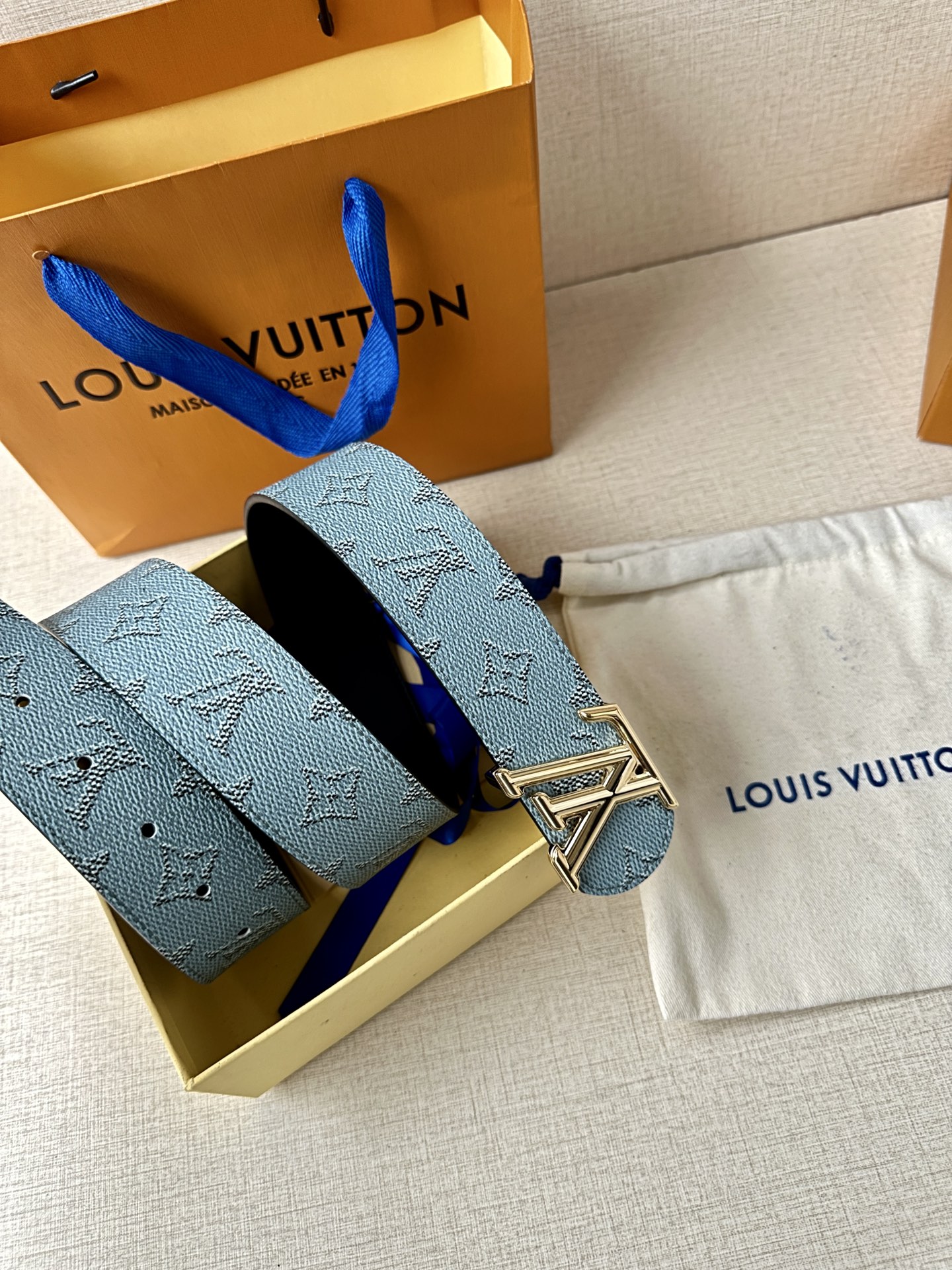  4.0宽 LV Dimension Monogram Héritage 双面腰带拼接素净皮革和 Mon