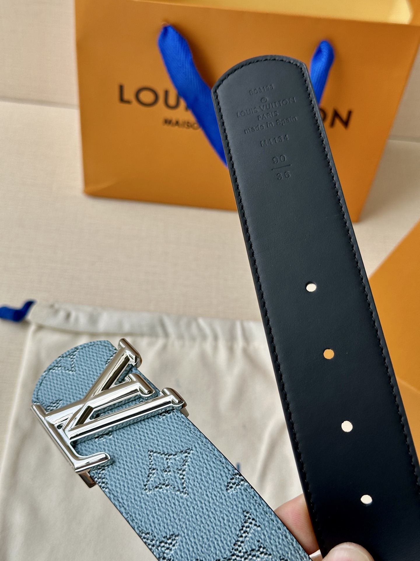  4.0宽 LV Dimension Monogram Héritage 双面腰带拼接素净皮革和 Mon