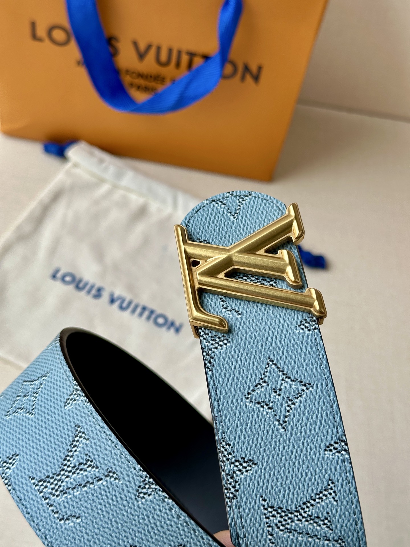  4.0宽 LV Dimension Monogram Héritage 双面腰带拼接素净皮革和 Mon