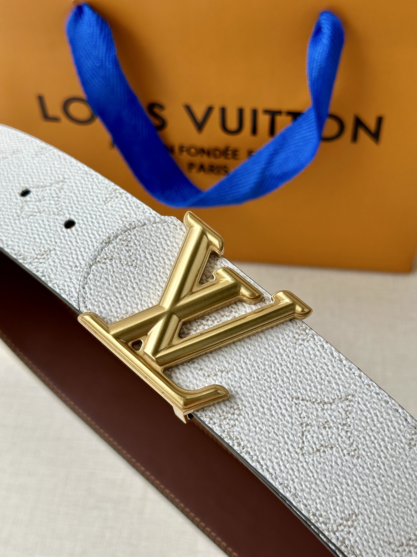  4.0宽 LV Dimension Monogram Héritage 双面腰带拼接素净皮革和 Mon