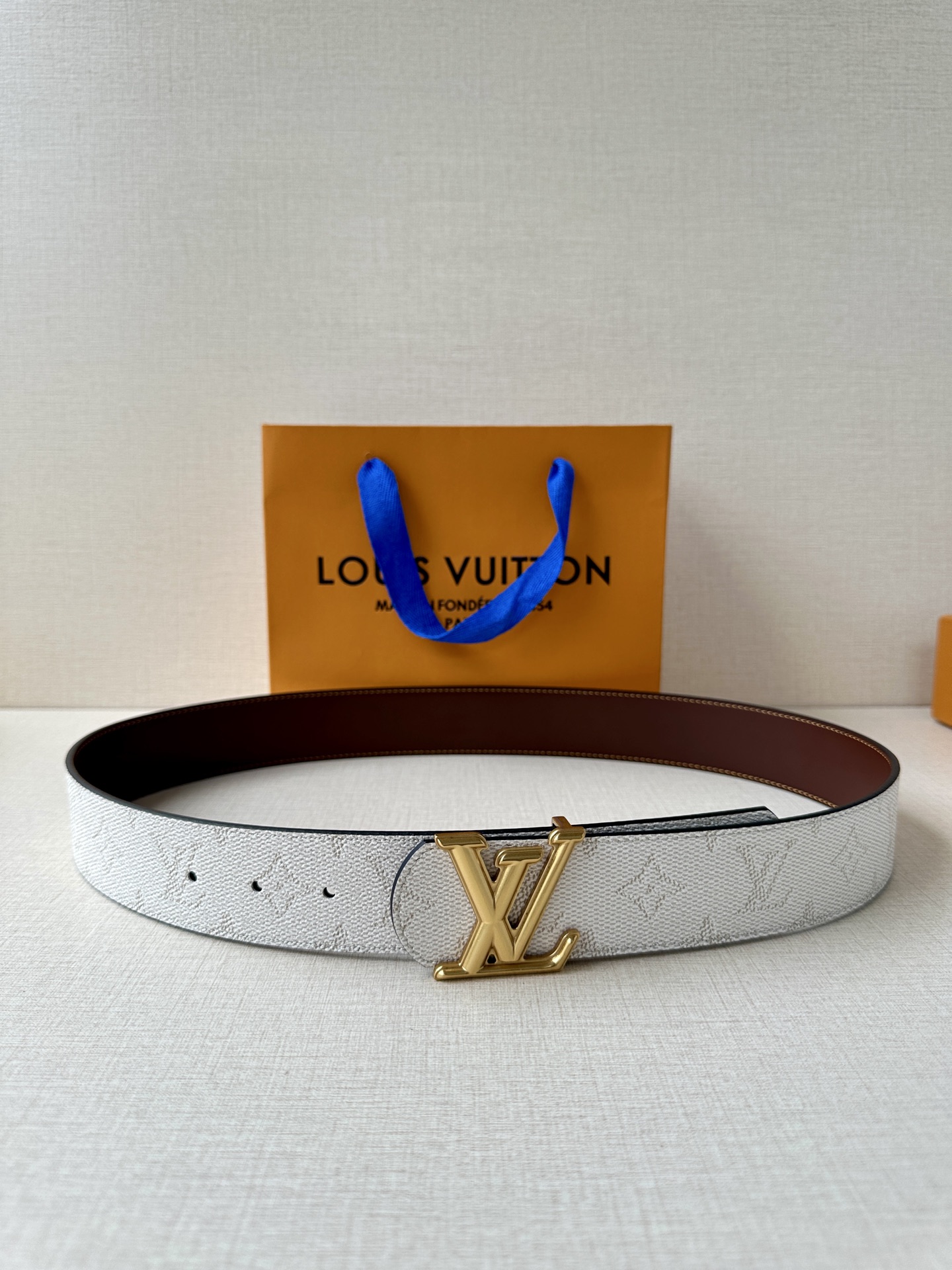  4.0宽 LV Dimension Monogram Héritage 双面腰带拼接素净皮革和 Mon