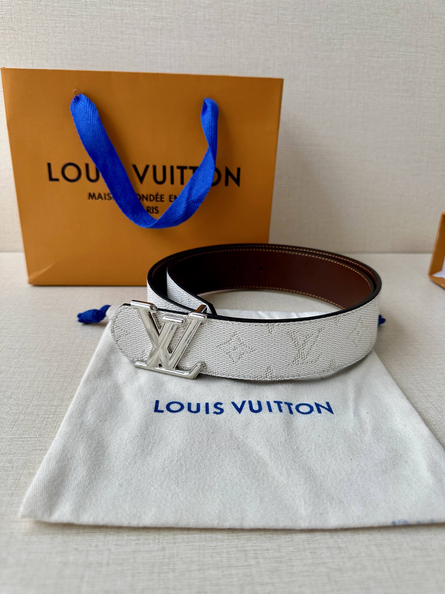  4.0宽 LV Dimension Monogram Héritage 双面腰带拼接素净皮革和 Mon