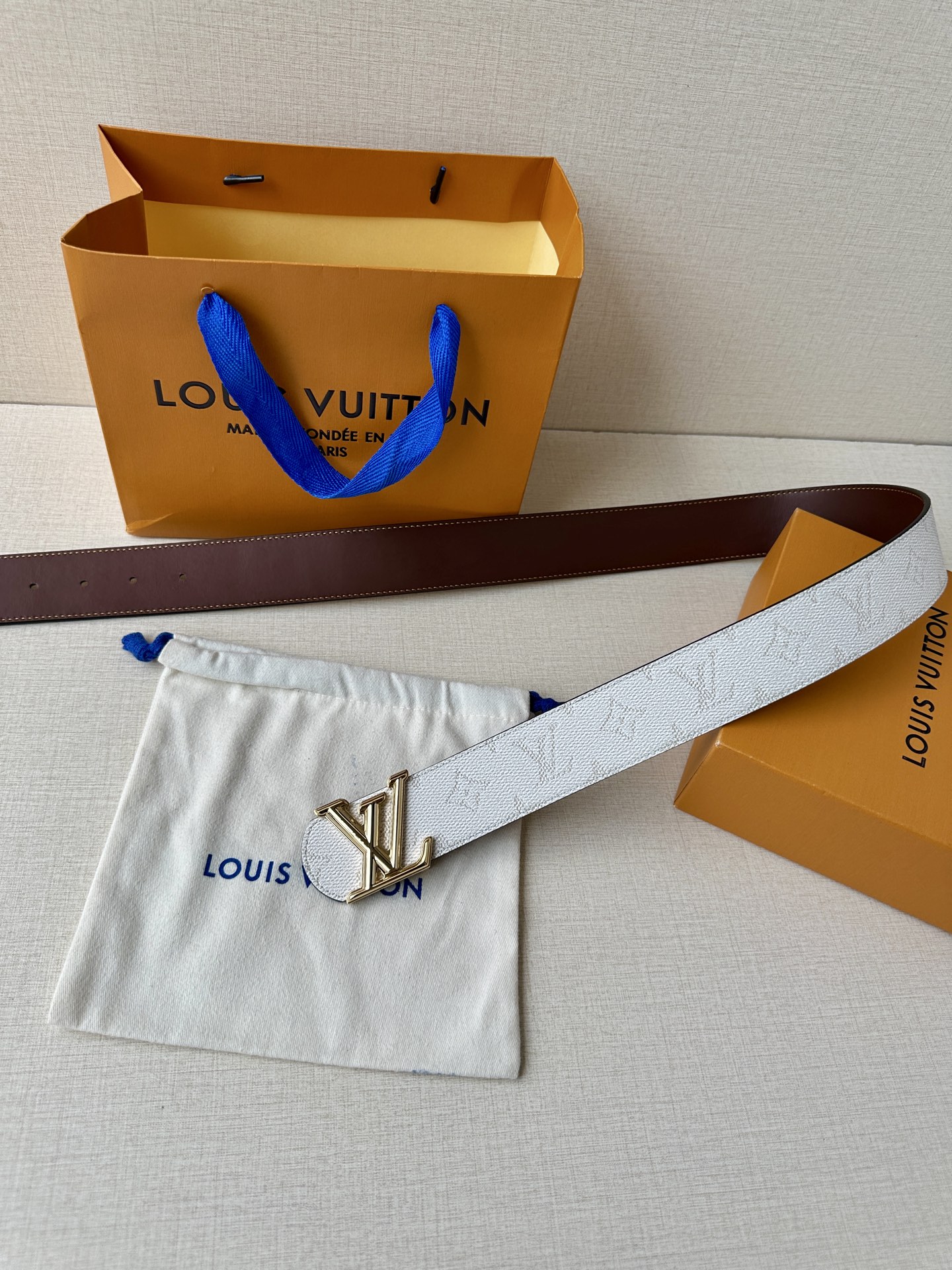  4.0宽 LV Dimension Monogram Héritage 双面腰带拼接素净皮革和 Mon