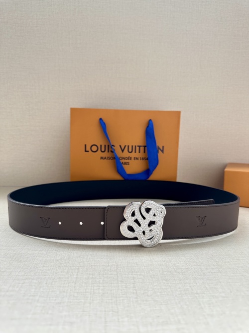 Louis Vuitton Dynasty Reversible Belt, 4.0 cm - Stylish & Versatile