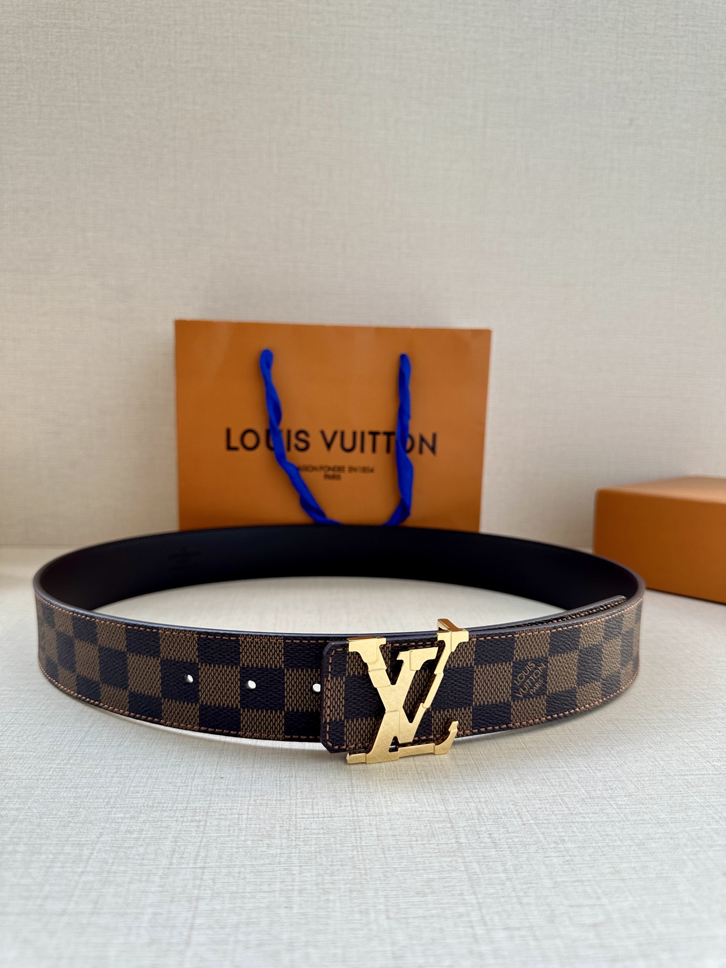 Louis Vuitton 4.0 Pixel Reversible Belt, Monogram Canvas & Leather, Gold Buckle 2 i1749529516320 9766 0 0